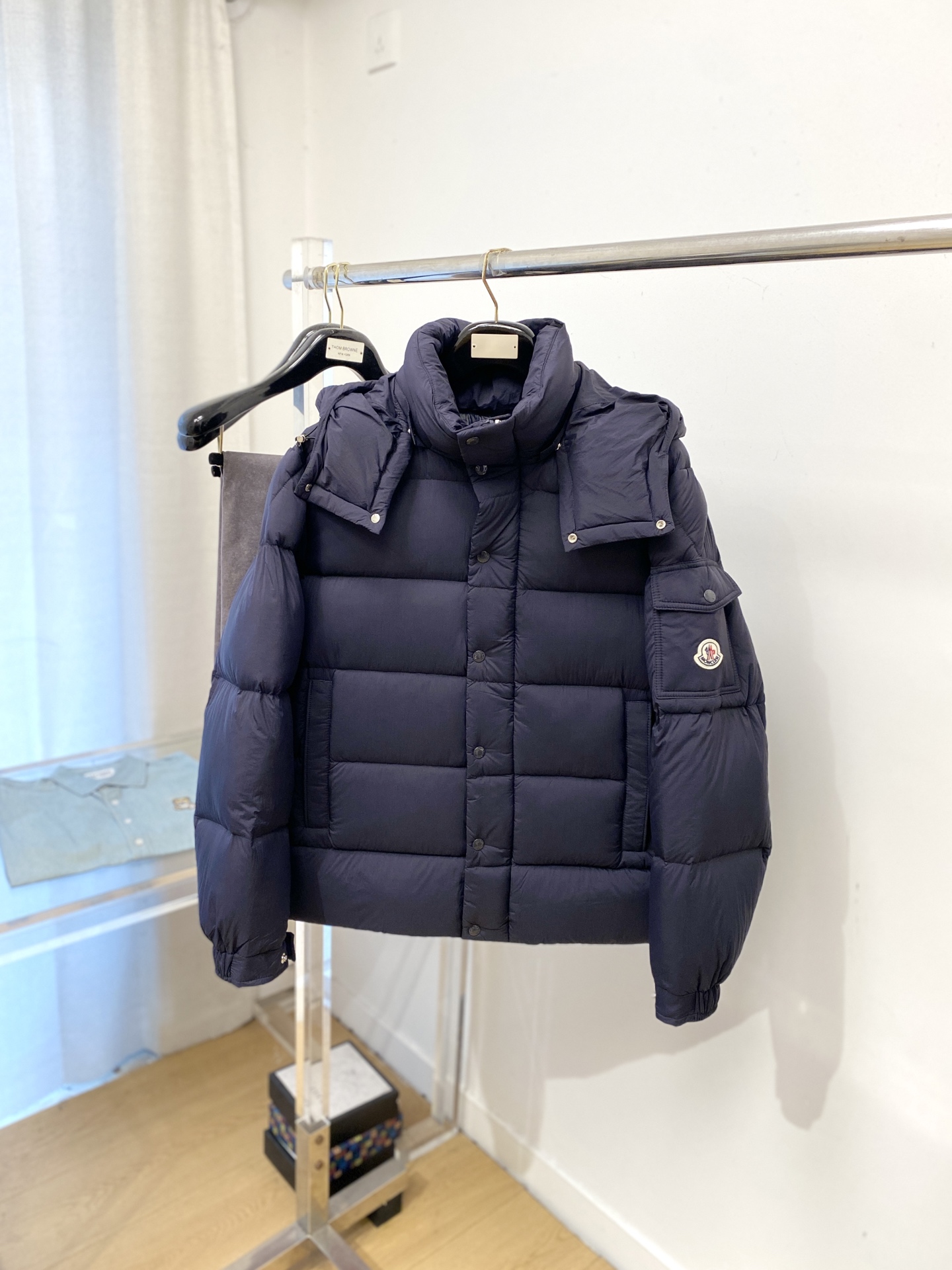 蒙口、2025最新款男士轻薄羽绒服、面料柔软舒适 ．上身版型超赞 ．拉链．辅料都是客供 、进口面料，轻便