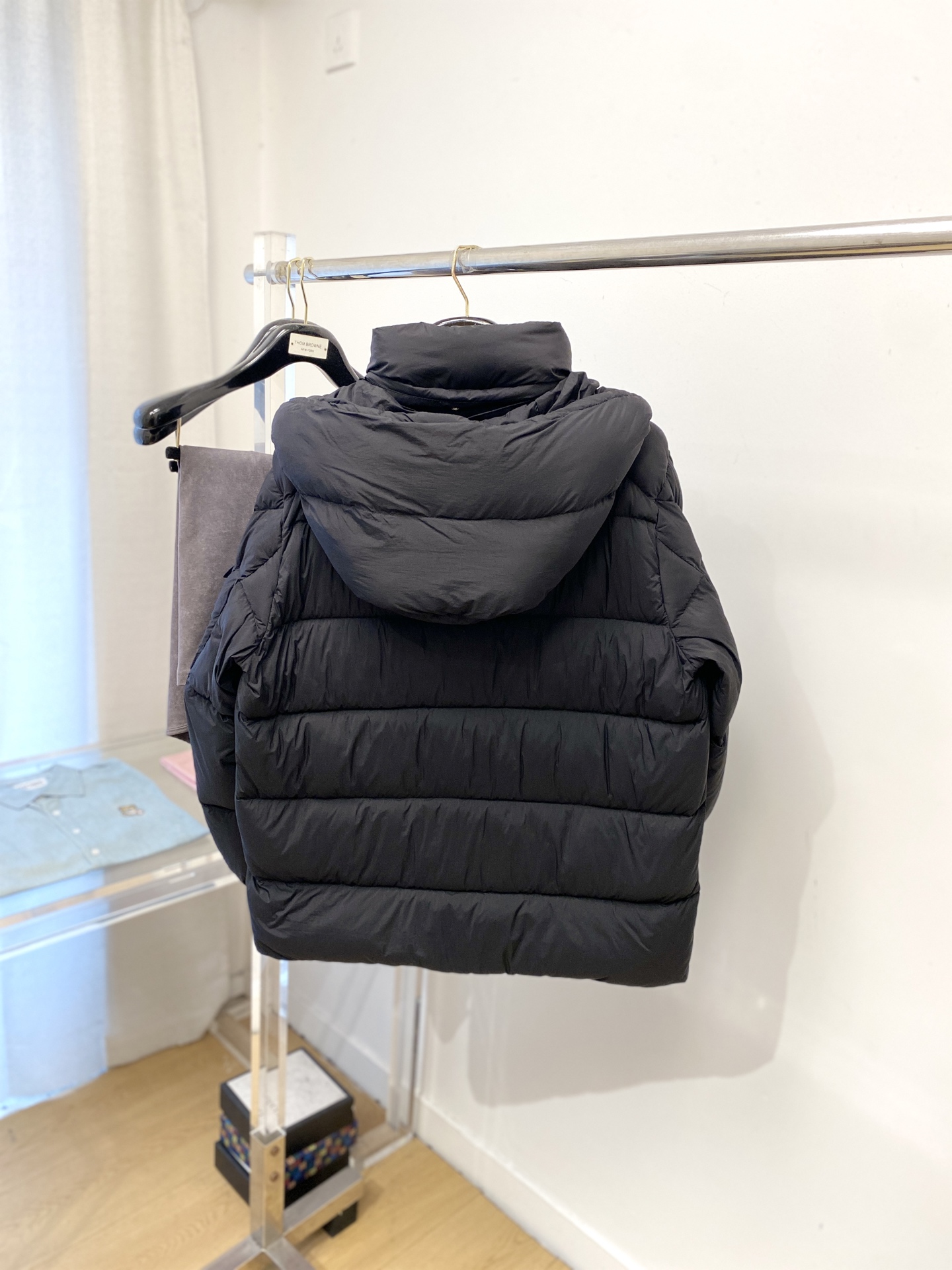 蒙口、2025最新款男士轻薄羽绒服、面料柔软舒适 ．上身版型超赞 ．拉链．辅料都是客供 、进口面料，轻便