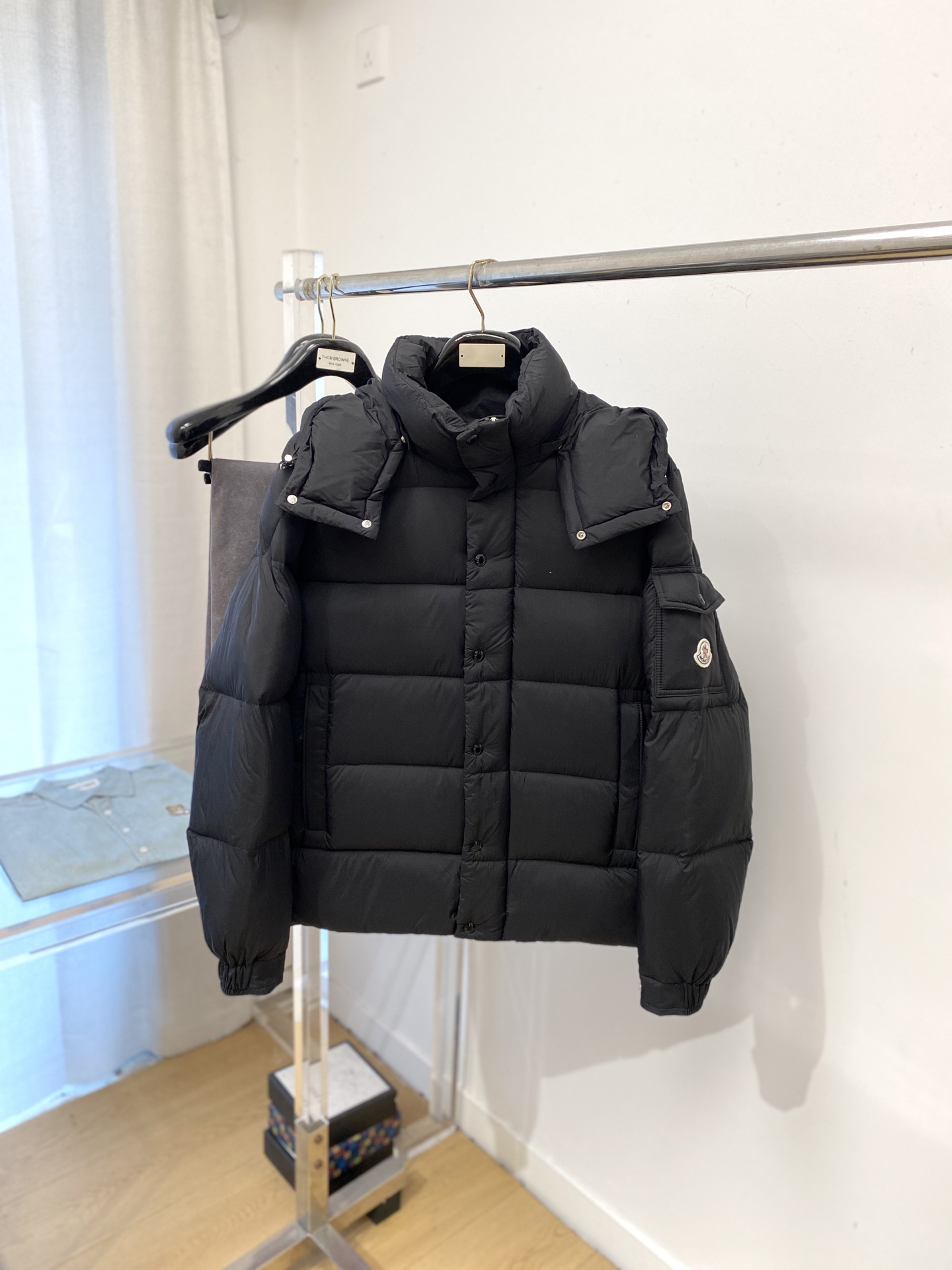 蒙口、2025最新款男士轻薄羽绒服、面料柔软舒适 ．上身版型超赞 ．拉链．辅料都是客供 、进口面料，轻便