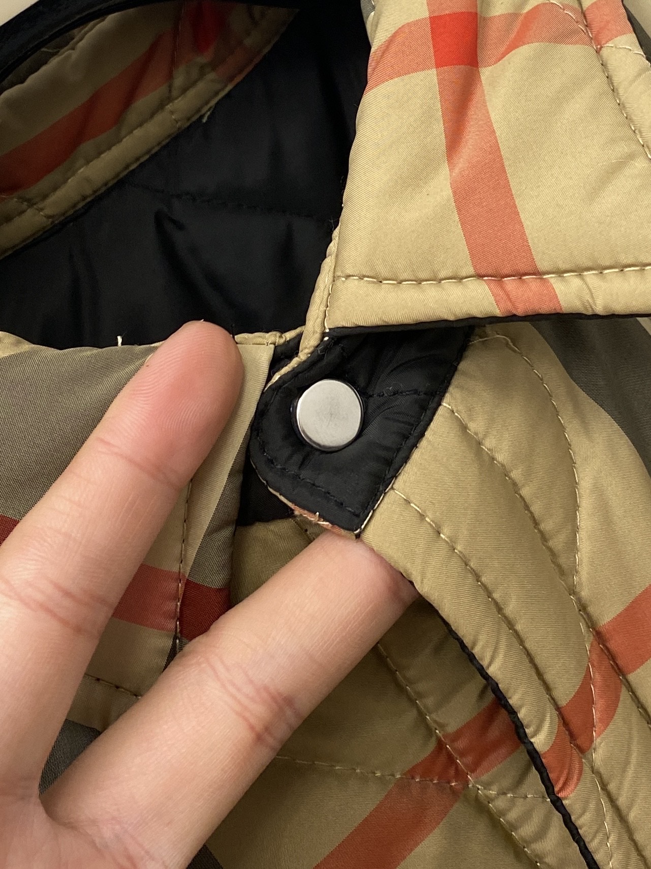 巴宝莉、2025新品夹克棉外套，时尚帅气，简约百搭款，原版五金辅料logo，定制原版面料，不仅挺括，保持