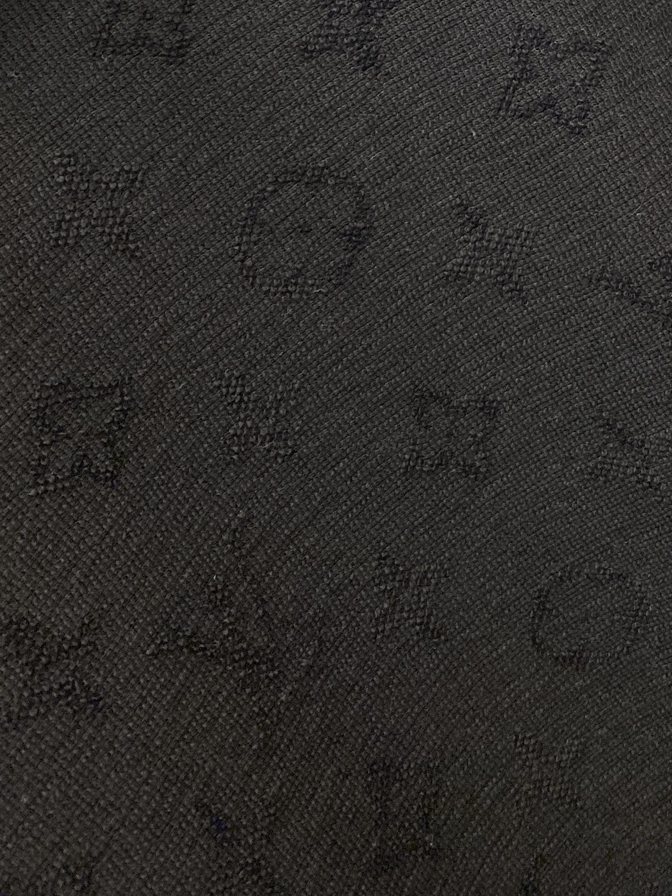 路易威登、2025新品卫衣，帅气时尚，顶级数码定位定织图案字母logo，简约百搭款。面料棉 不仅挺括，保