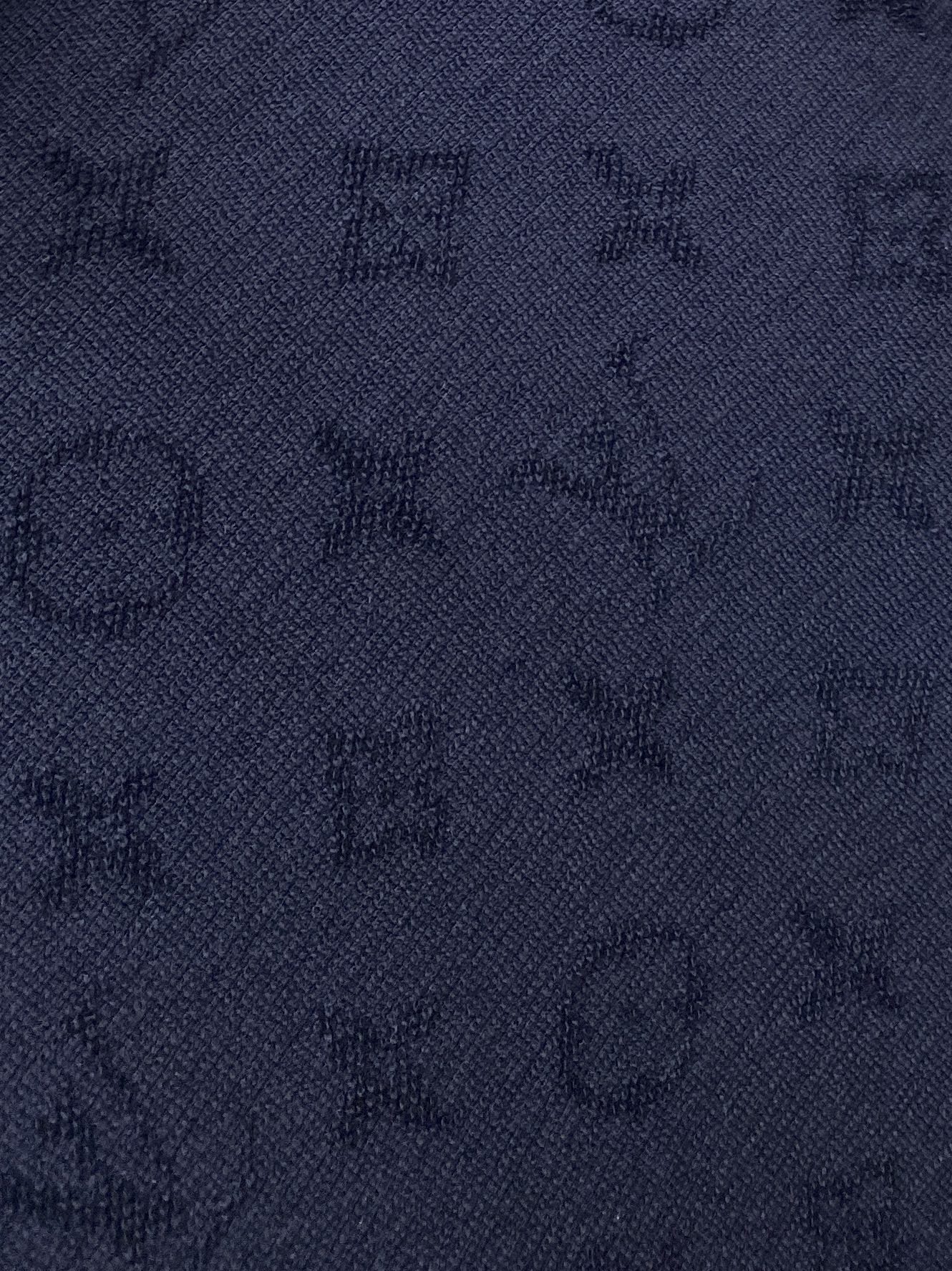 路易威登、2025新品卫衣，帅气时尚，顶级数码定位定织图案字母logo，简约百搭款。面料棉 不仅挺括，保