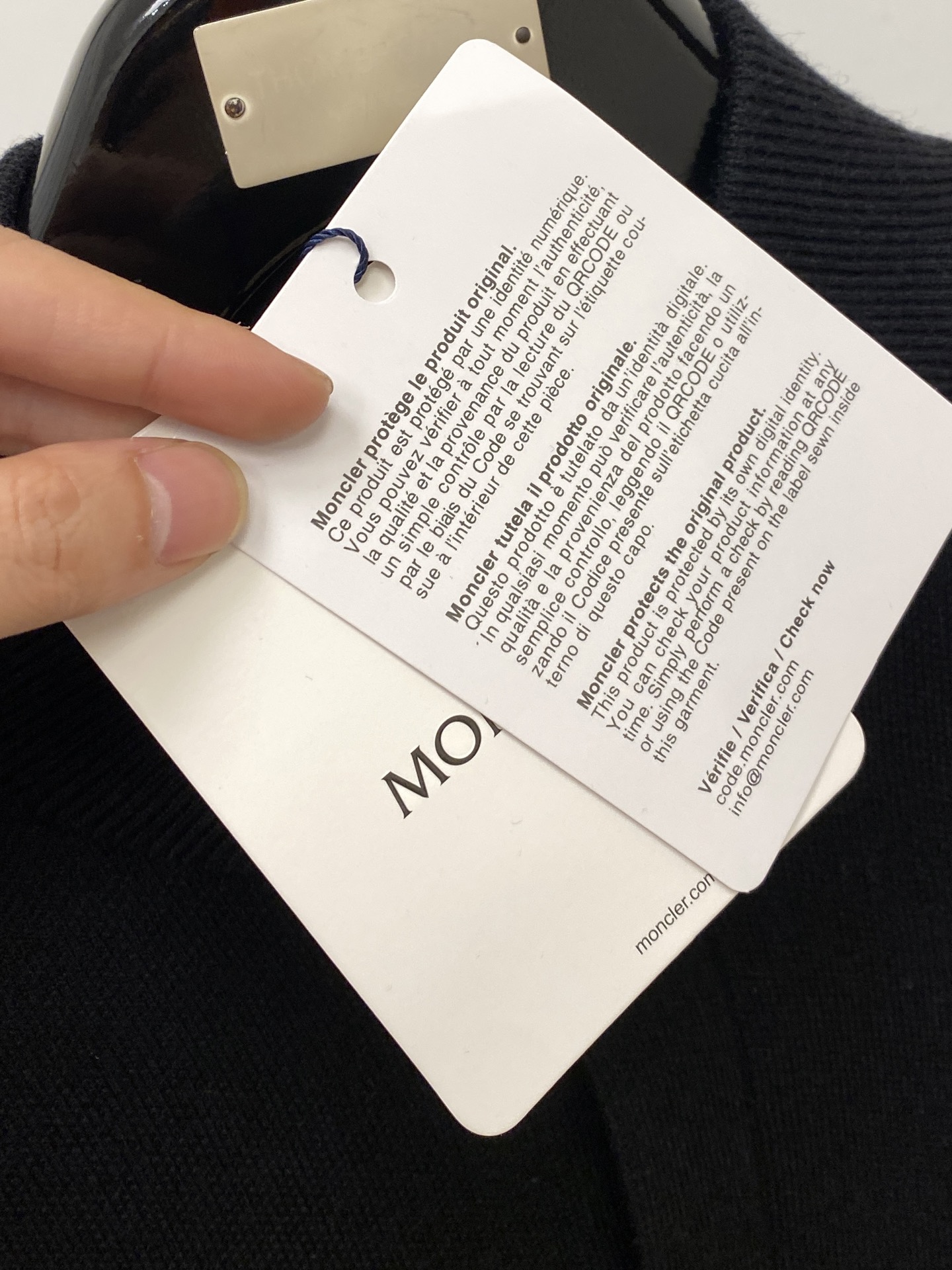 蒙口、2025新品羊毛衣外套 具有手感细腻柔软，可直接与肌肤接触，让暖心的纱线变化出细腻的质感，顶级工艺