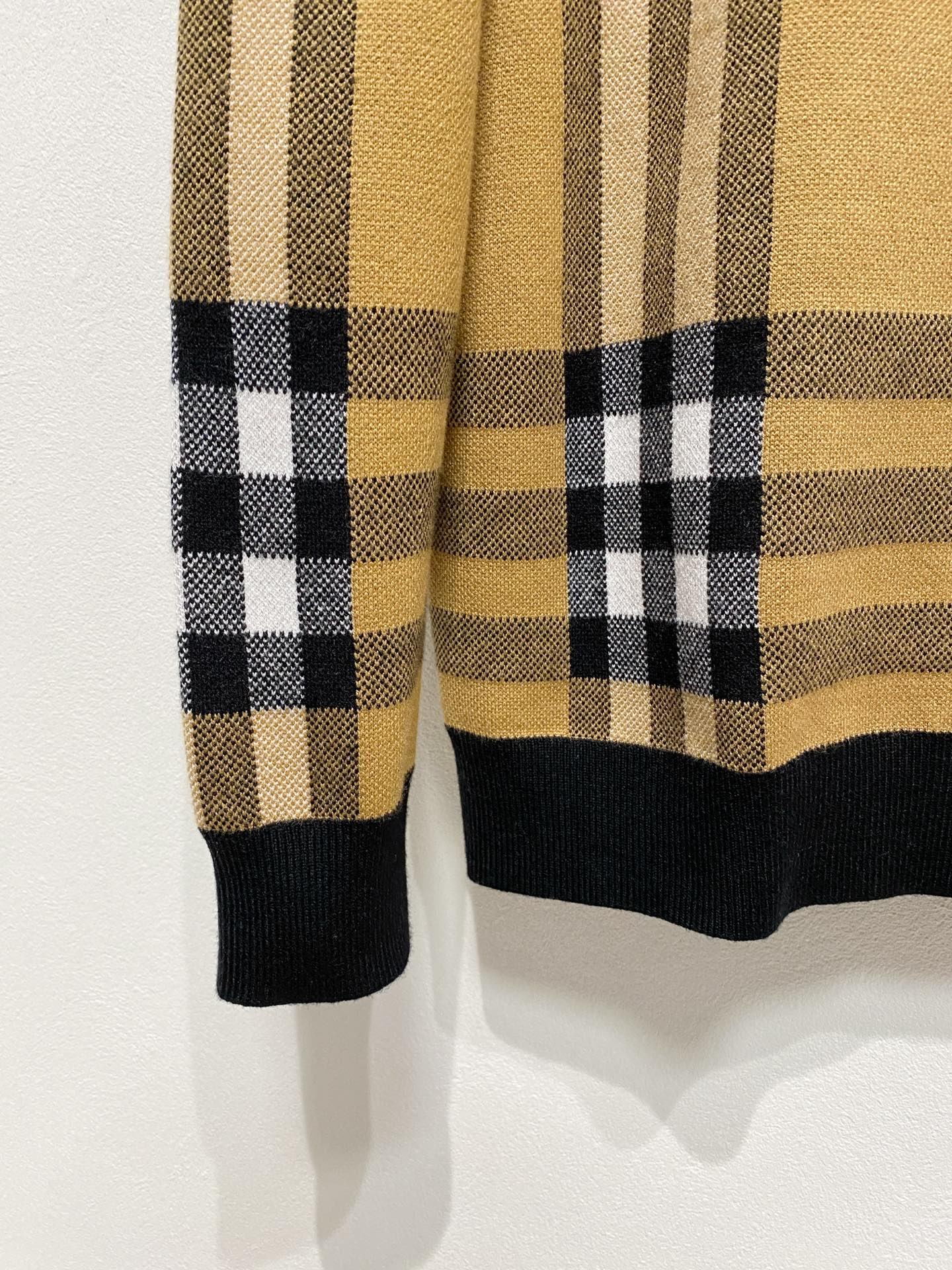 🌾 巴宝莉 秋冬经典圆领羊毛衫，全品相！！！羊毛混纺面料，2025最新款 黄金比例！！修身款软黄金 百搭