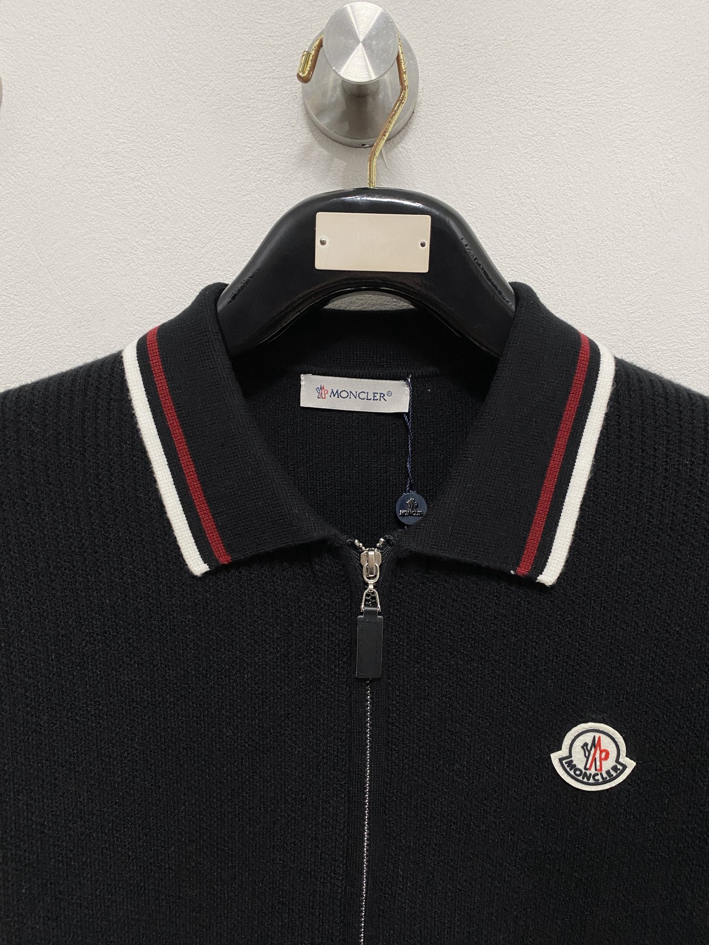 🌾 蒙口 秋冬经典开衫羊毛衫，全品相！！！羊毛混纺面料，2025最新款 黄金比例！！修身款软黄金 百搭实