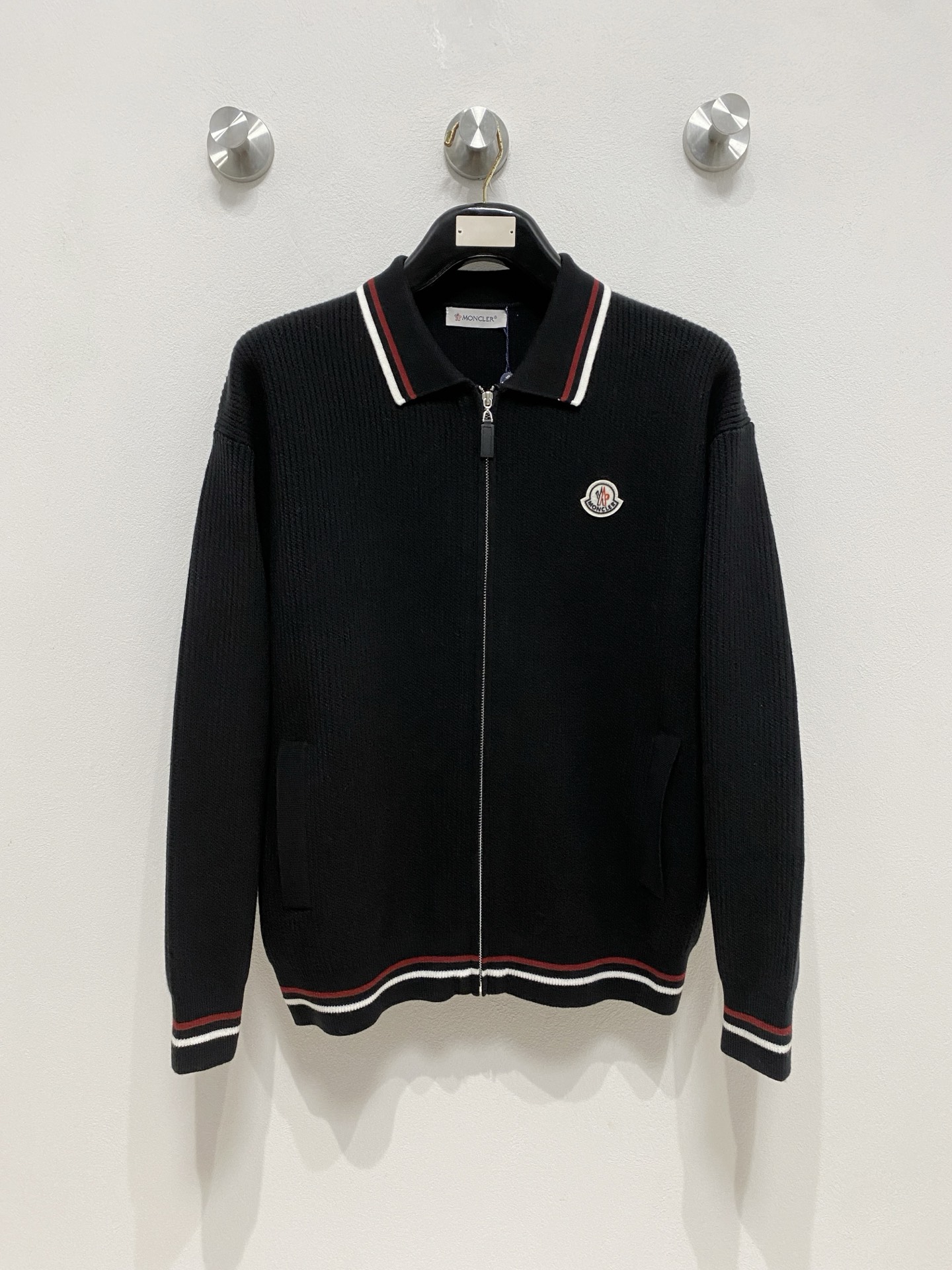 🌾 蒙口 秋冬经典开衫羊毛衫，全品相！！！羊毛混纺面料，2025最新款 黄金比例！！修身款软黄金 百搭实