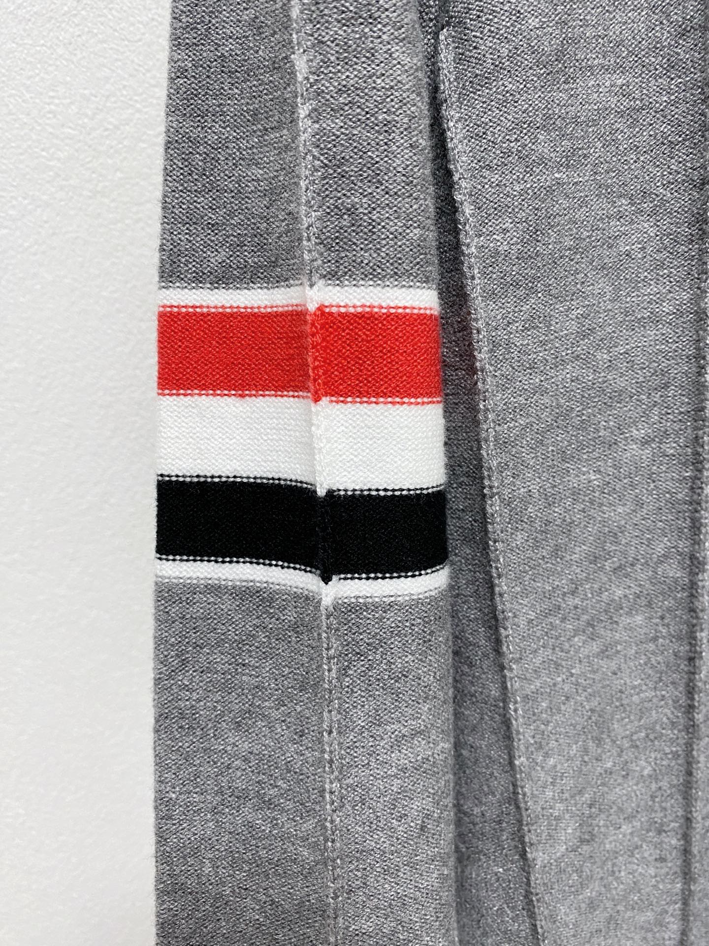 🌾 秋冬经典POLO羊毛衫，全品相！！！羊毛混纺面料，2025最新款 黄金比例！！修身款软黄金 百搭实用