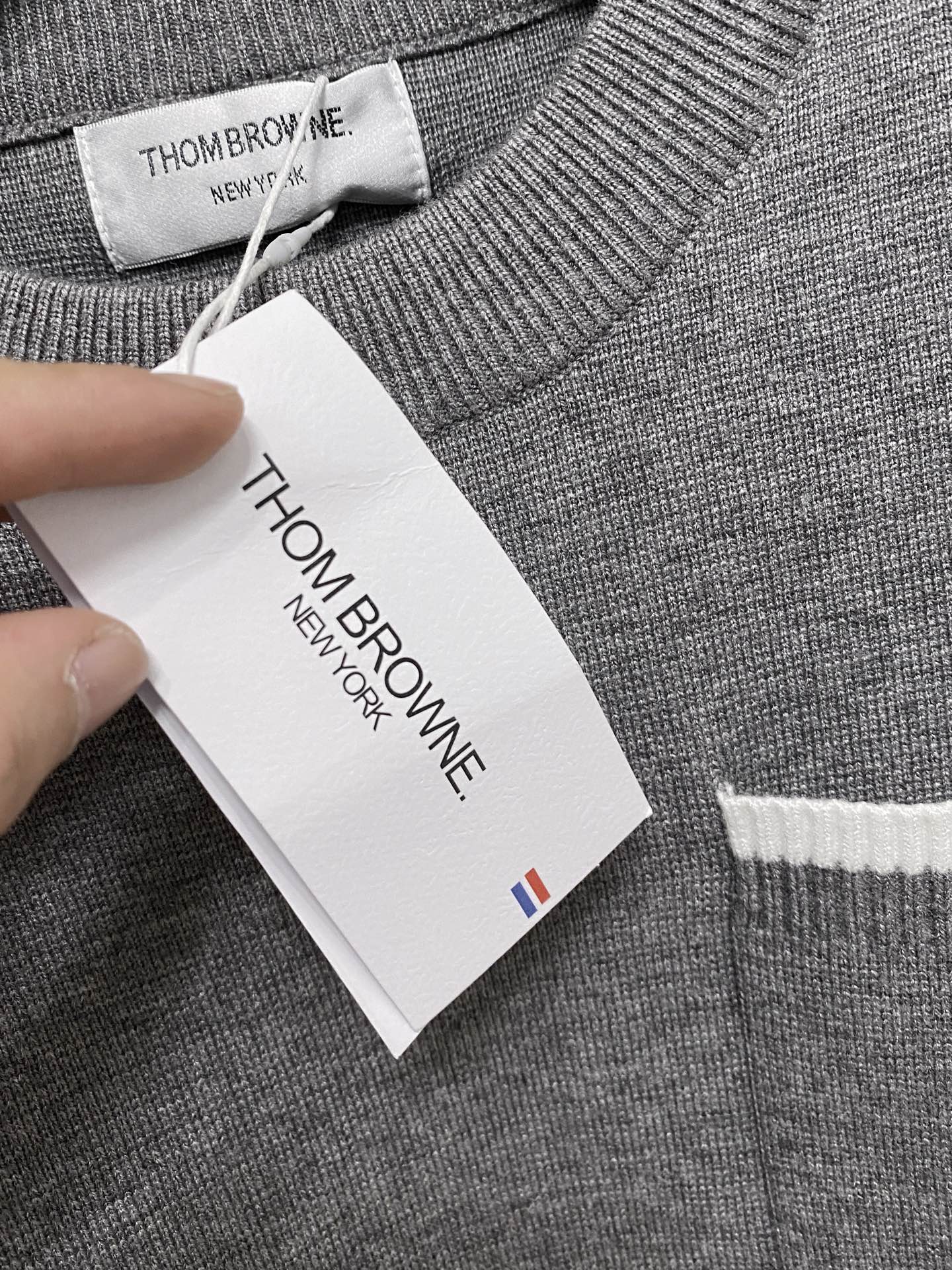 🌾 TB 秋冬经典圆领羊毛衫，全品相！！！羊毛混纺面料，2025最新款 黄金比例！！修身款软黄金 百搭实