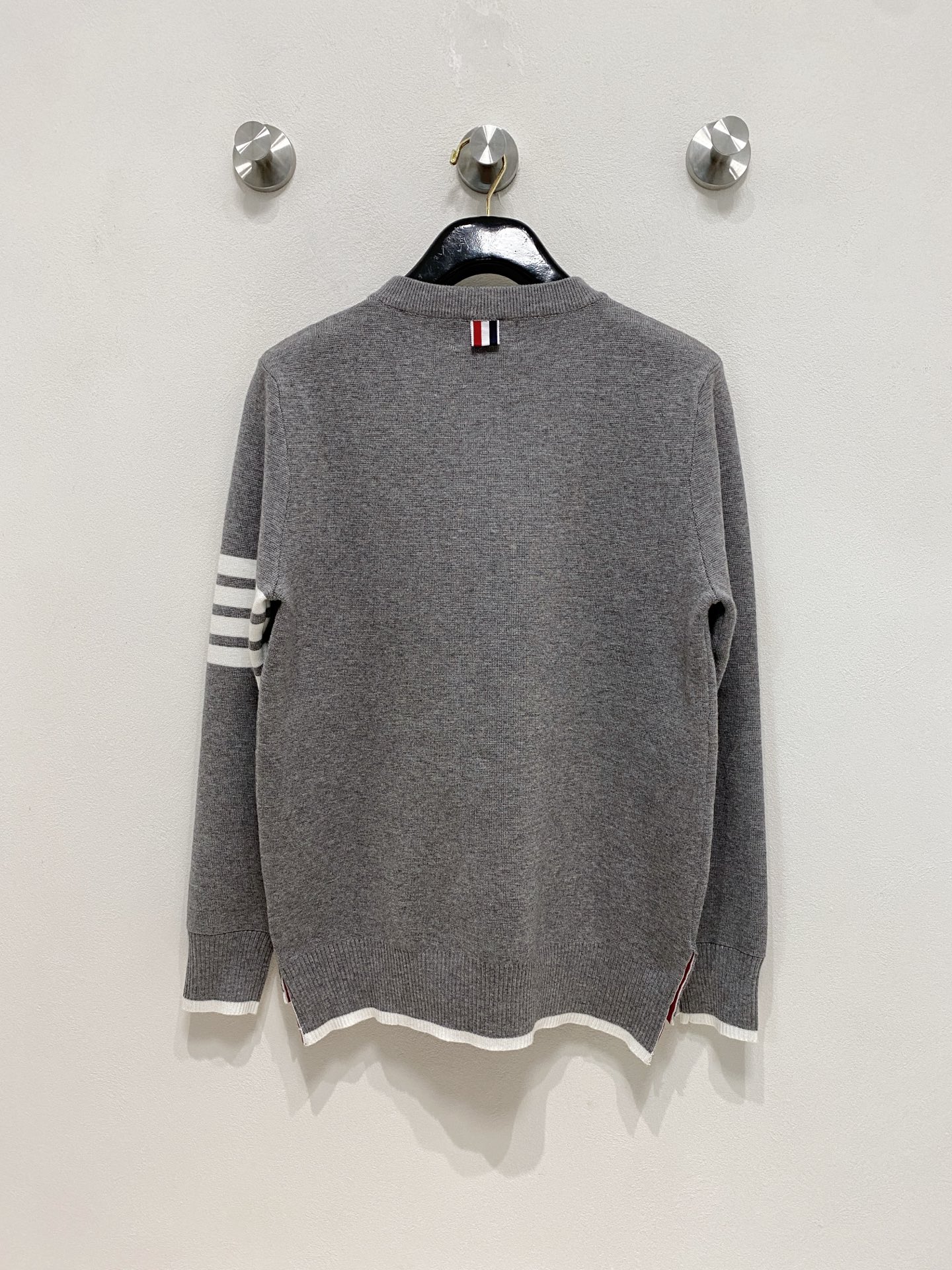 🌾 TB 秋冬经典圆领羊毛衫，全品相！！！羊毛混纺面料，2025最新款 黄金比例！！修身款软黄金 百搭实