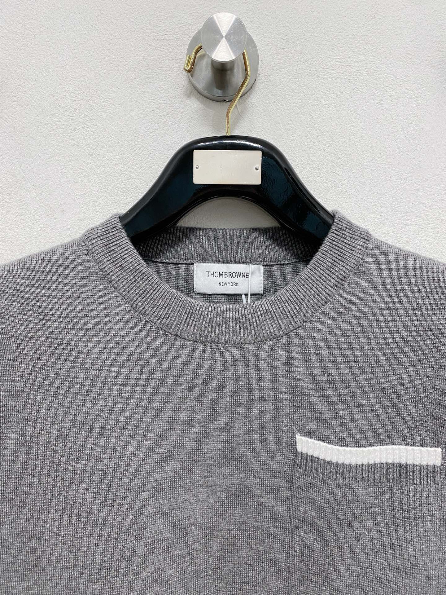 🌾 TB 秋冬经典圆领羊毛衫，全品相！！！羊毛混纺面料，2025最新款 黄金比例！！修身款软黄金 百搭实