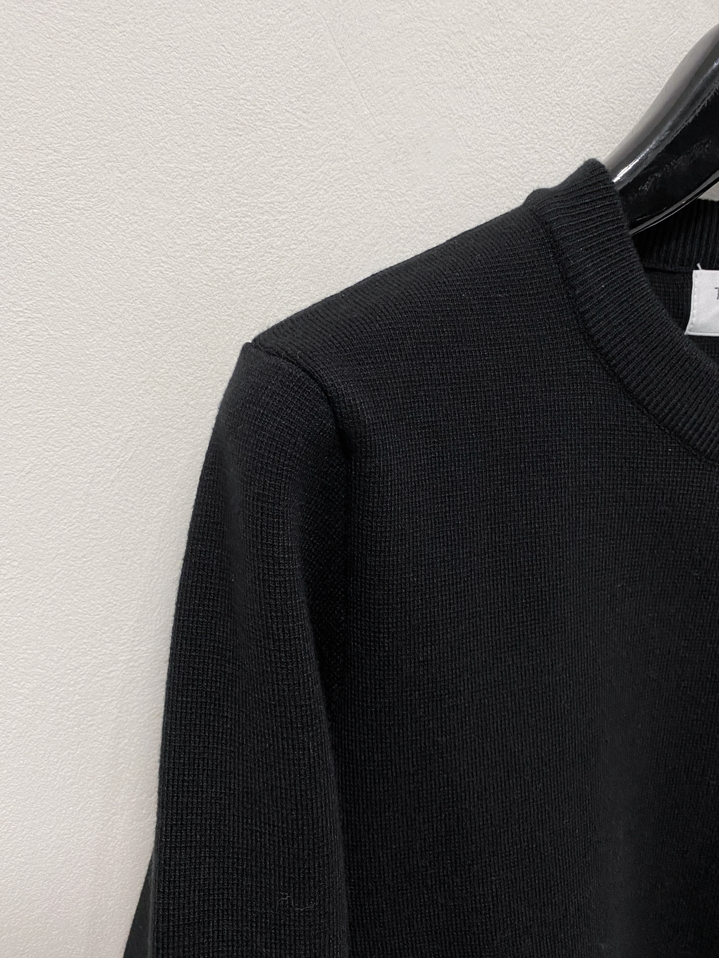 🌾 TB 秋冬经典圆领羊毛衫，全品相！！！羊毛混纺面料，2025最新款 黄金比例！！修身款软黄金 百搭实