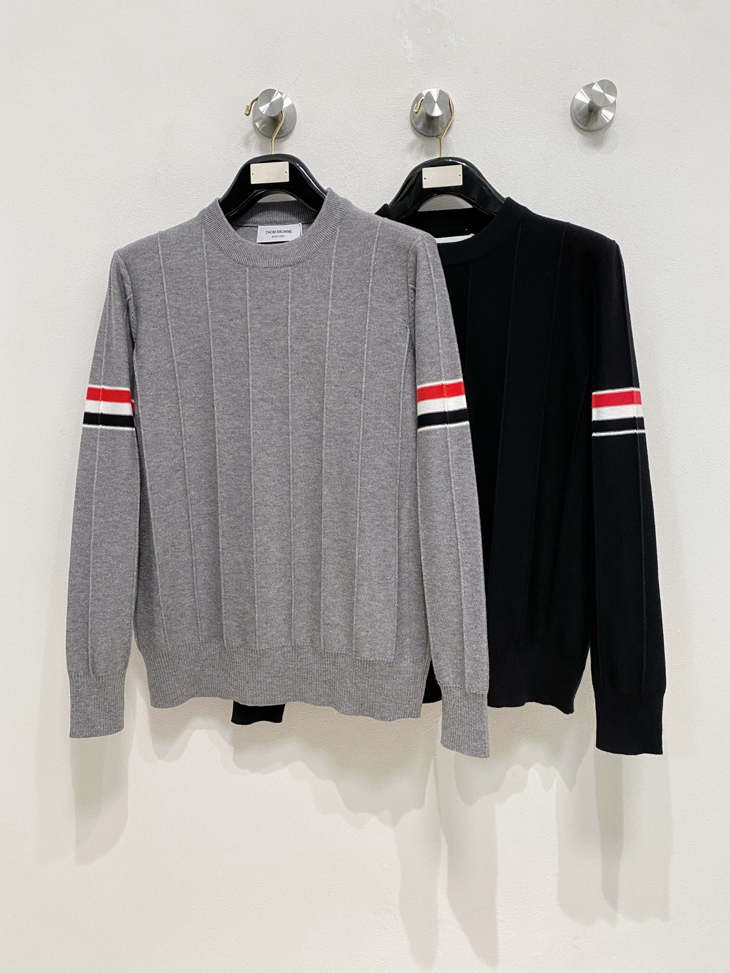 🌾 TB 秋冬经典圆领羊毛衫，全品相！！！羊毛混纺面料，2025最新款 黄金比例！！修身款软黄金 百搭实