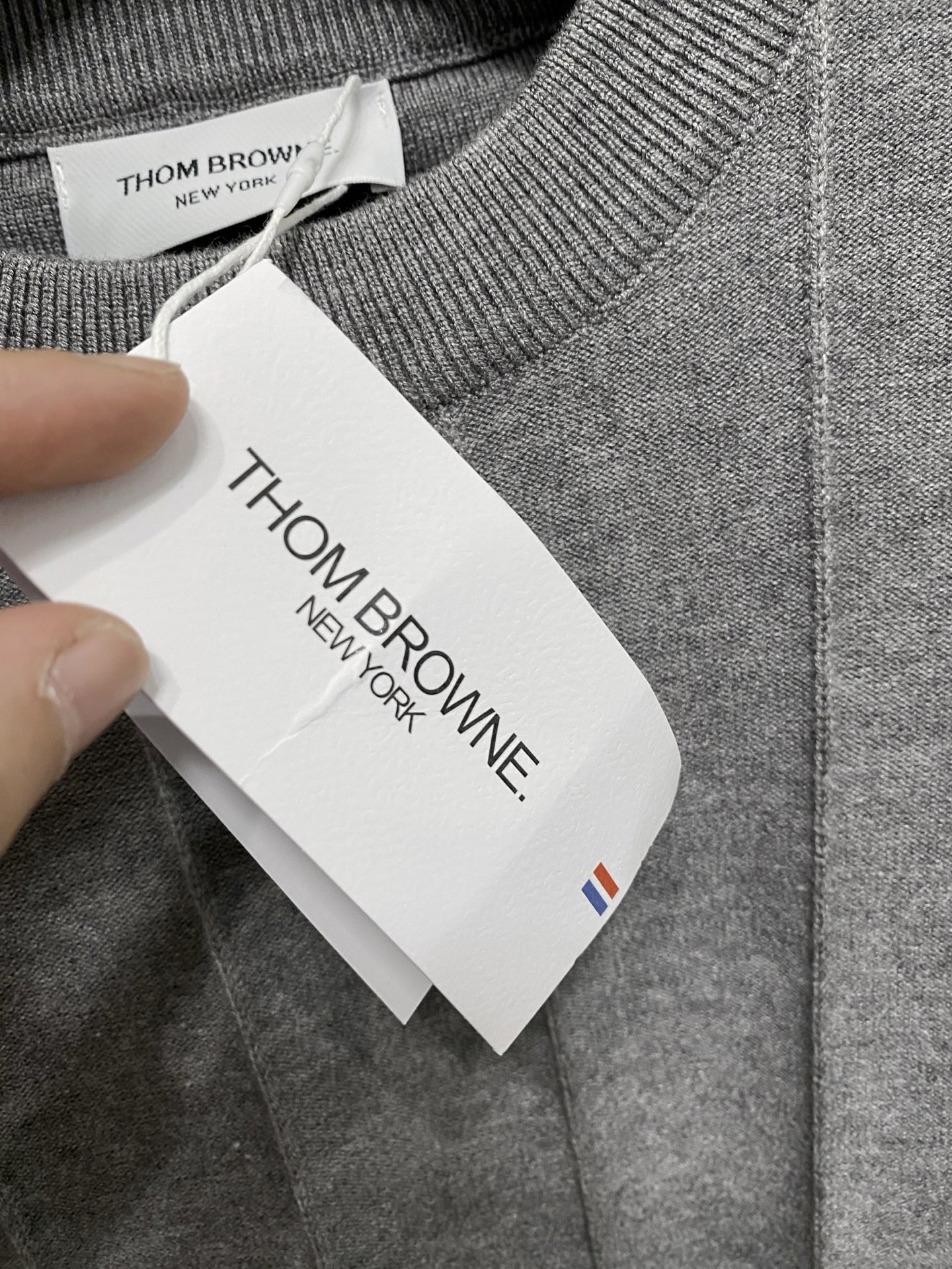 🌾 TB 秋冬经典圆领羊毛衫，全品相！！！羊毛混纺面料，2025最新款 黄金比例！！修身款软黄金 百搭实