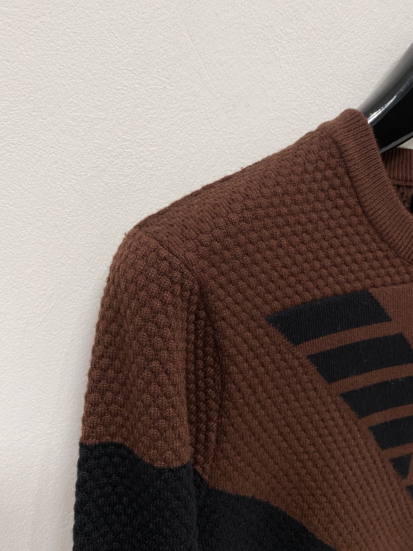 🌾 秋冬经典圆领羊毛衫，全品相！！！羊毛混纺面料，2025最新款 黄金比例！！修身款软黄金 百搭实用型的