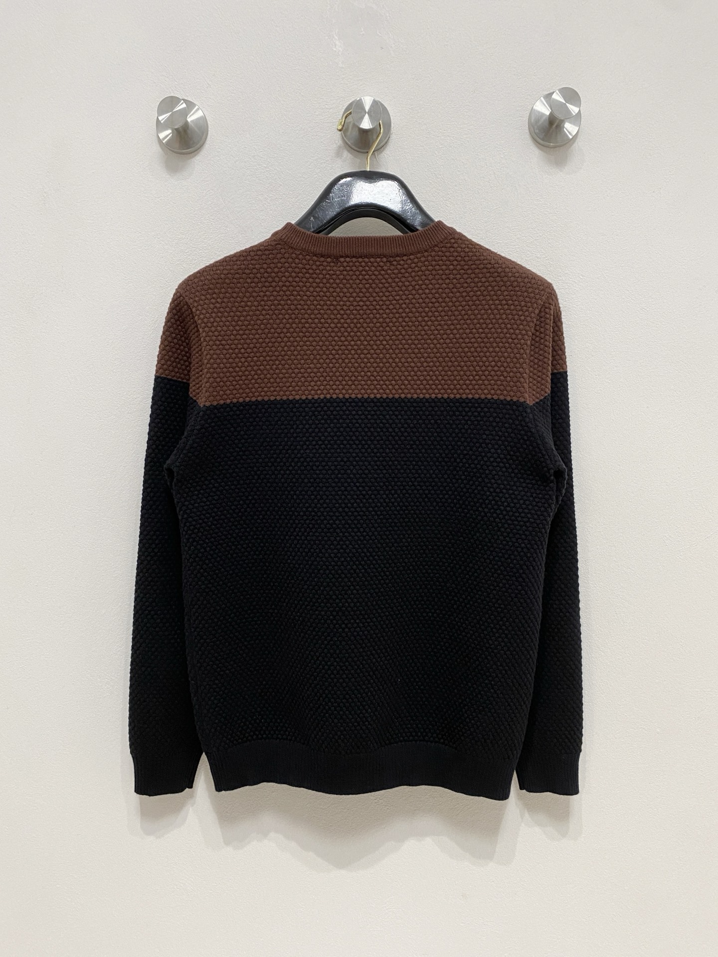 🌾 秋冬经典圆领羊毛衫，全品相！！！羊毛混纺面料，2025最新款 黄金比例！！修身款软黄金 百搭实用型的