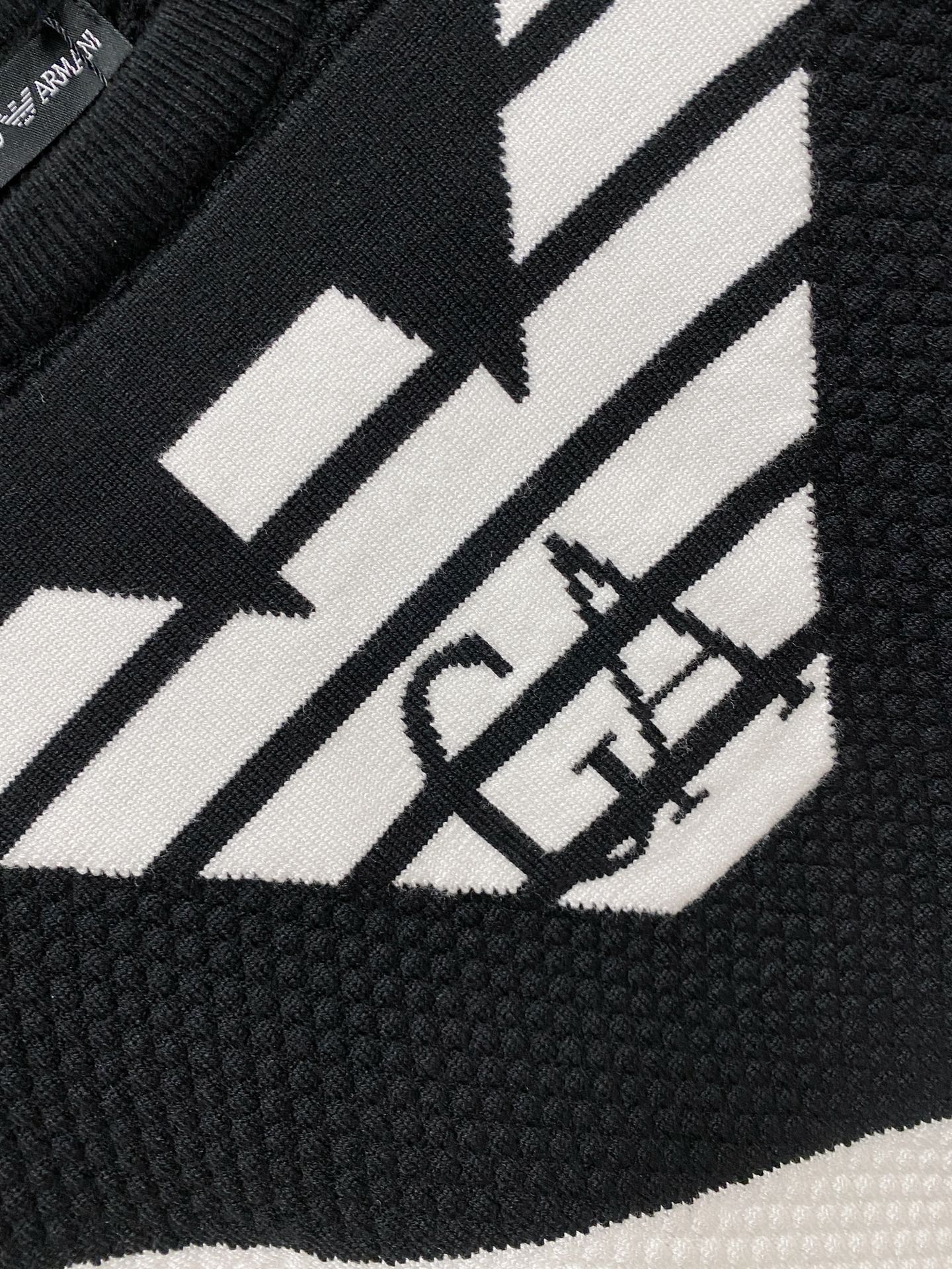 🌾 秋冬经典圆领羊毛衫，全品相！！！羊毛混纺面料，2025最新款 黄金比例！！修身款软黄金 百搭实用型的