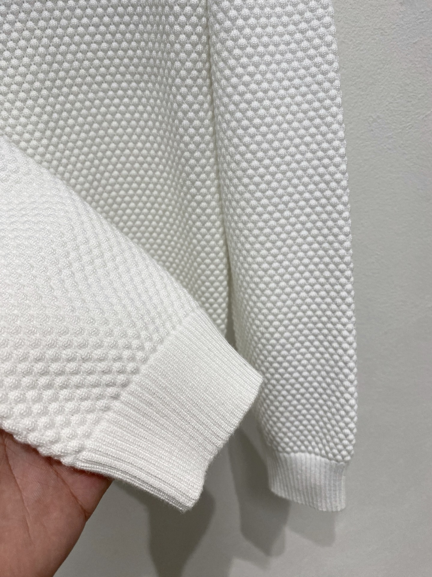 🌾 秋冬经典圆领羊毛衫，全品相！！！羊毛混纺面料，2025最新款 黄金比例！！修身款软黄金 百搭实用型的