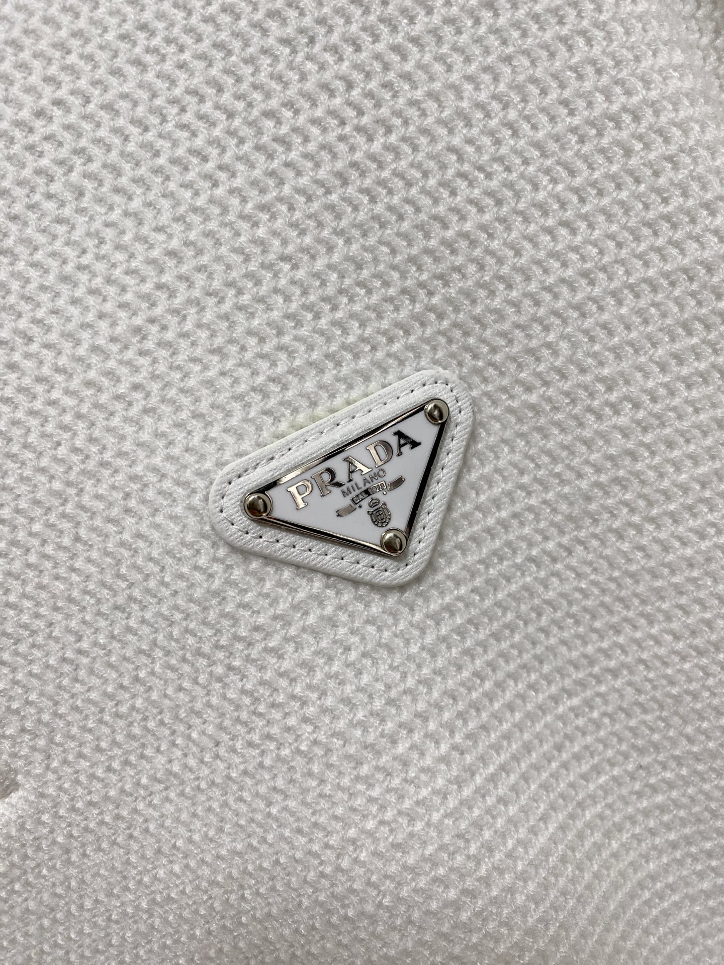 🌾 秋冬经典圆领羊毛衫，全品相！！！羊毛混纺面料，2025最新款 黄金比例！！修身款软黄金 百搭实用型的