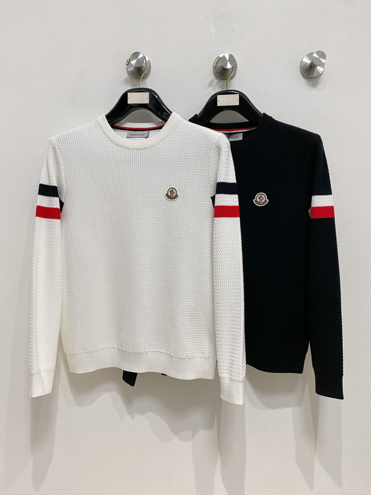 🌾 蒙口 秋冬经典圆领羊毛衫，全品相！！！羊毛混纺面料，2025最新款 黄金比例！！修身款软黄金 百搭实