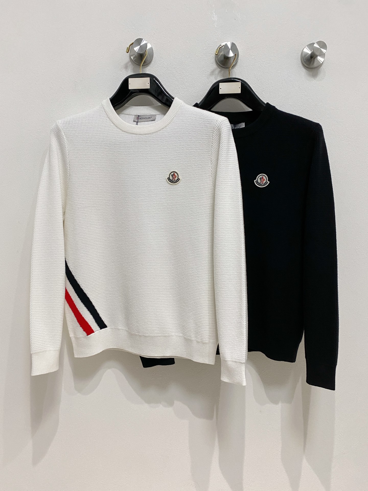 🌾 蒙口 秋冬经典圆领羊毛衫，全品相！！！羊毛混纺面料，2025最新款 黄金比例！！修身款软黄金 百搭实