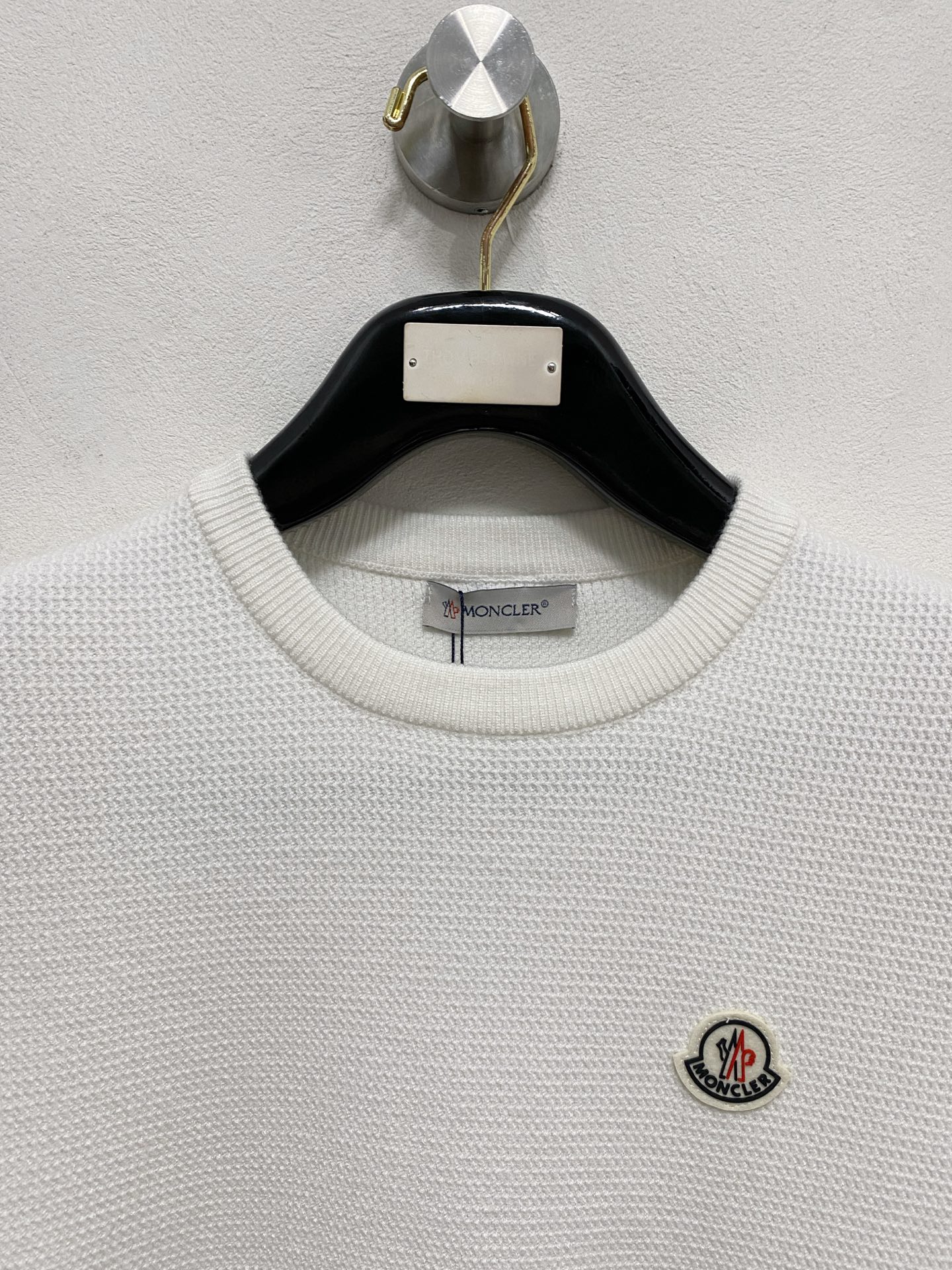 🌾 蒙口 秋冬经典圆领羊毛衫，全品相！！！羊毛混纺面料，2025最新款 黄金比例！！修身款软黄金 百搭实