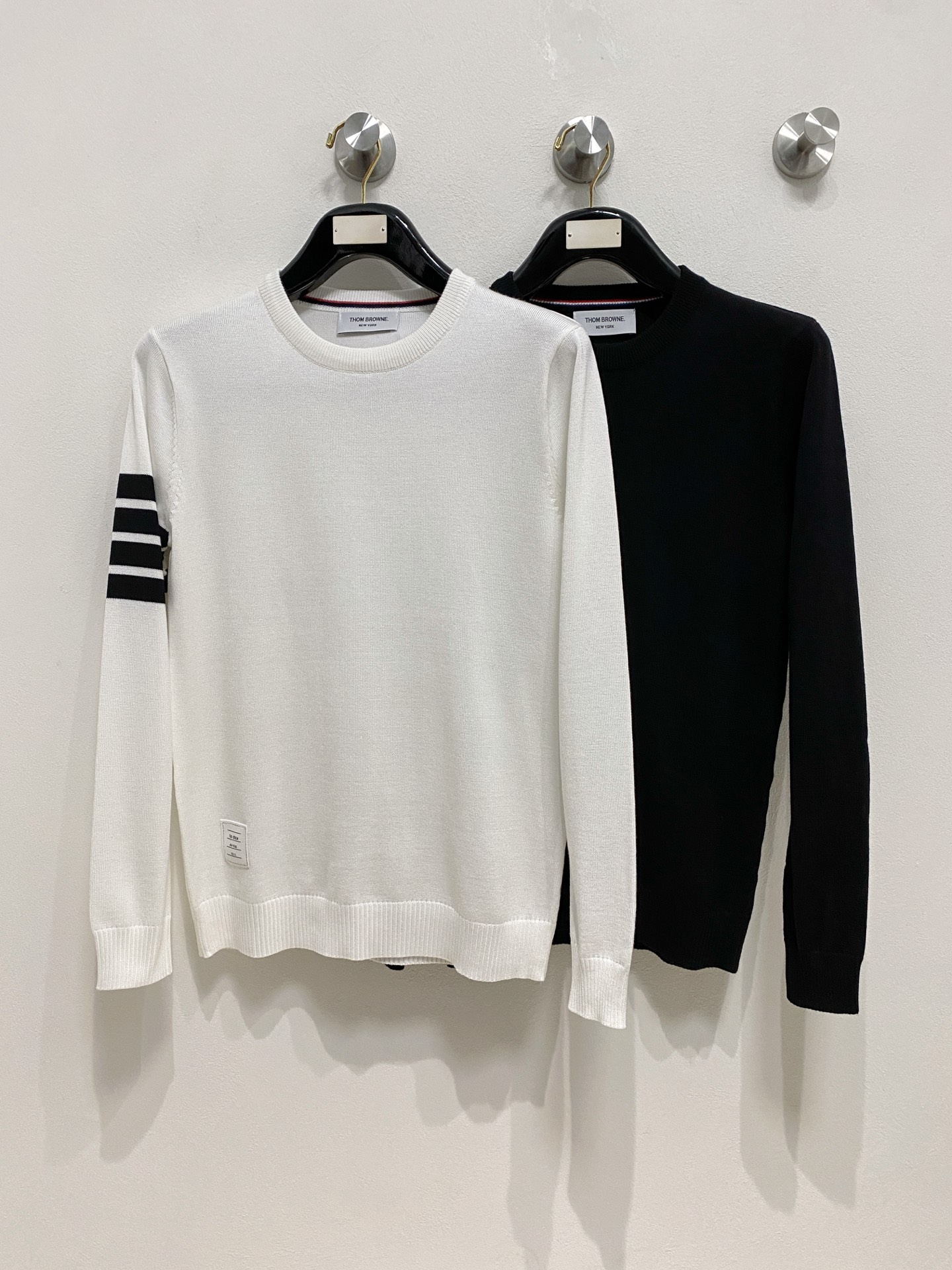 🌾 TB 秋冬经典圆领羊毛衫，全品相！！！羊毛混纺面料，2025最新款 黄金比例！！修身款软黄金 百搭实