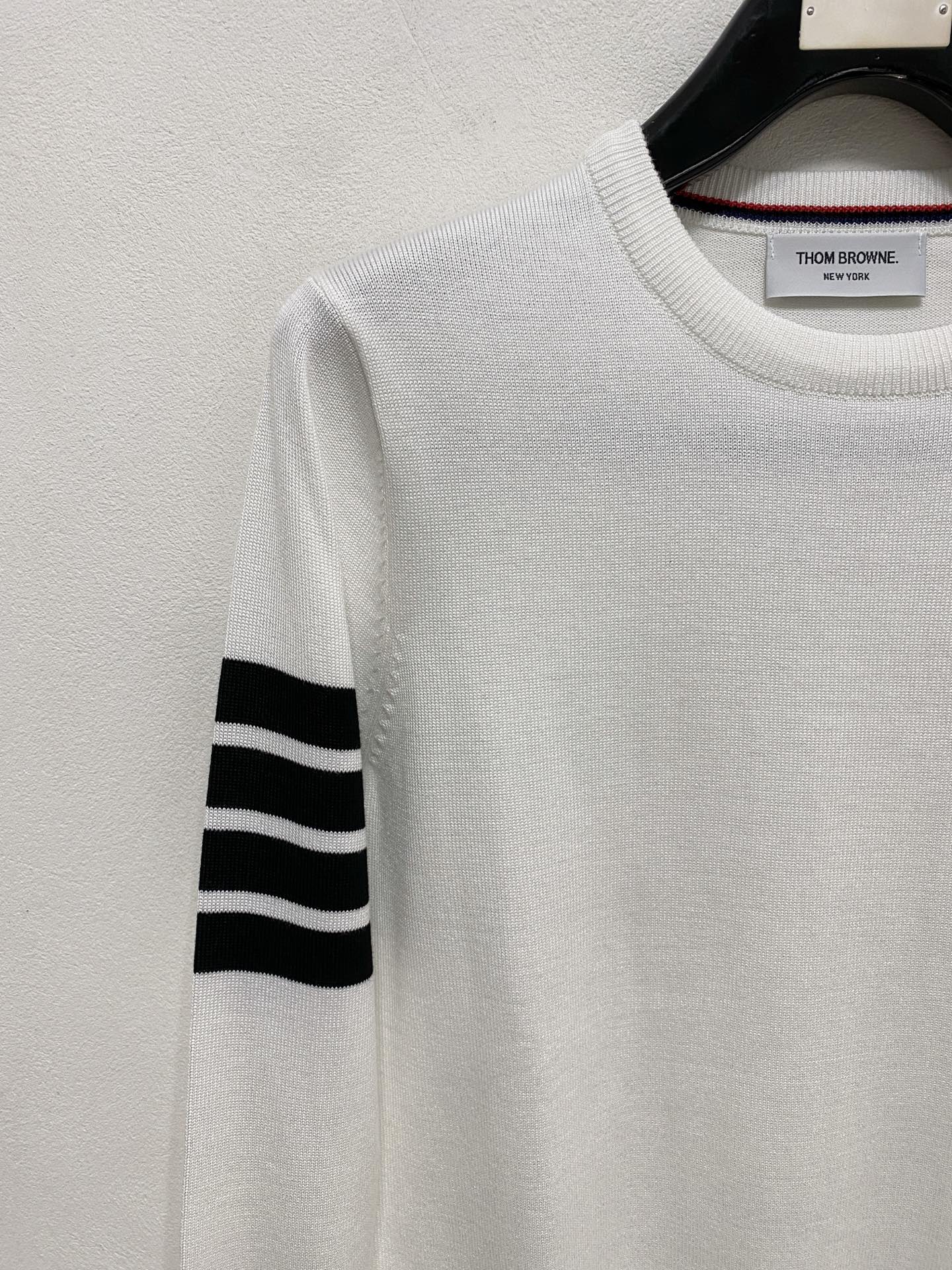 🌾 TB 秋冬经典圆领羊毛衫，全品相！！！羊毛混纺面料，2025最新款 黄金比例！！修身款软黄金 百搭实