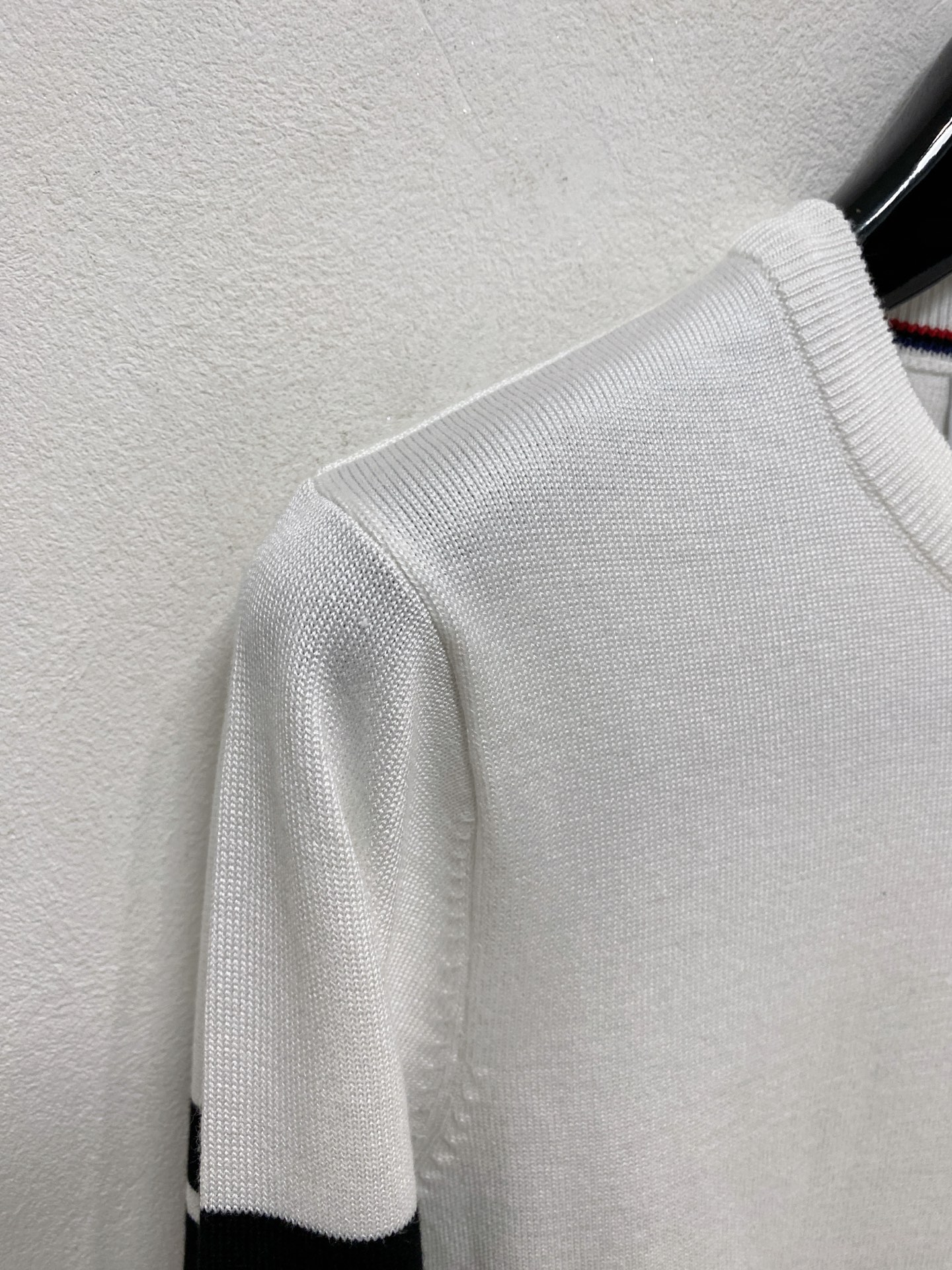 🌾 TB 秋冬经典圆领羊毛衫，全品相！！！羊毛混纺面料，2025最新款 黄金比例！！修身款软黄金 百搭实