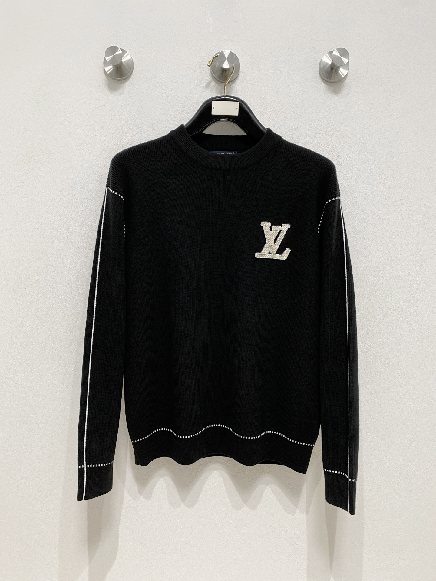 🌾 LV 秋冬经典圆领羊毛衫，全品相！！！羊毛混纺面料，2025最新款 黄金比例！！修身款软黄金 百搭实