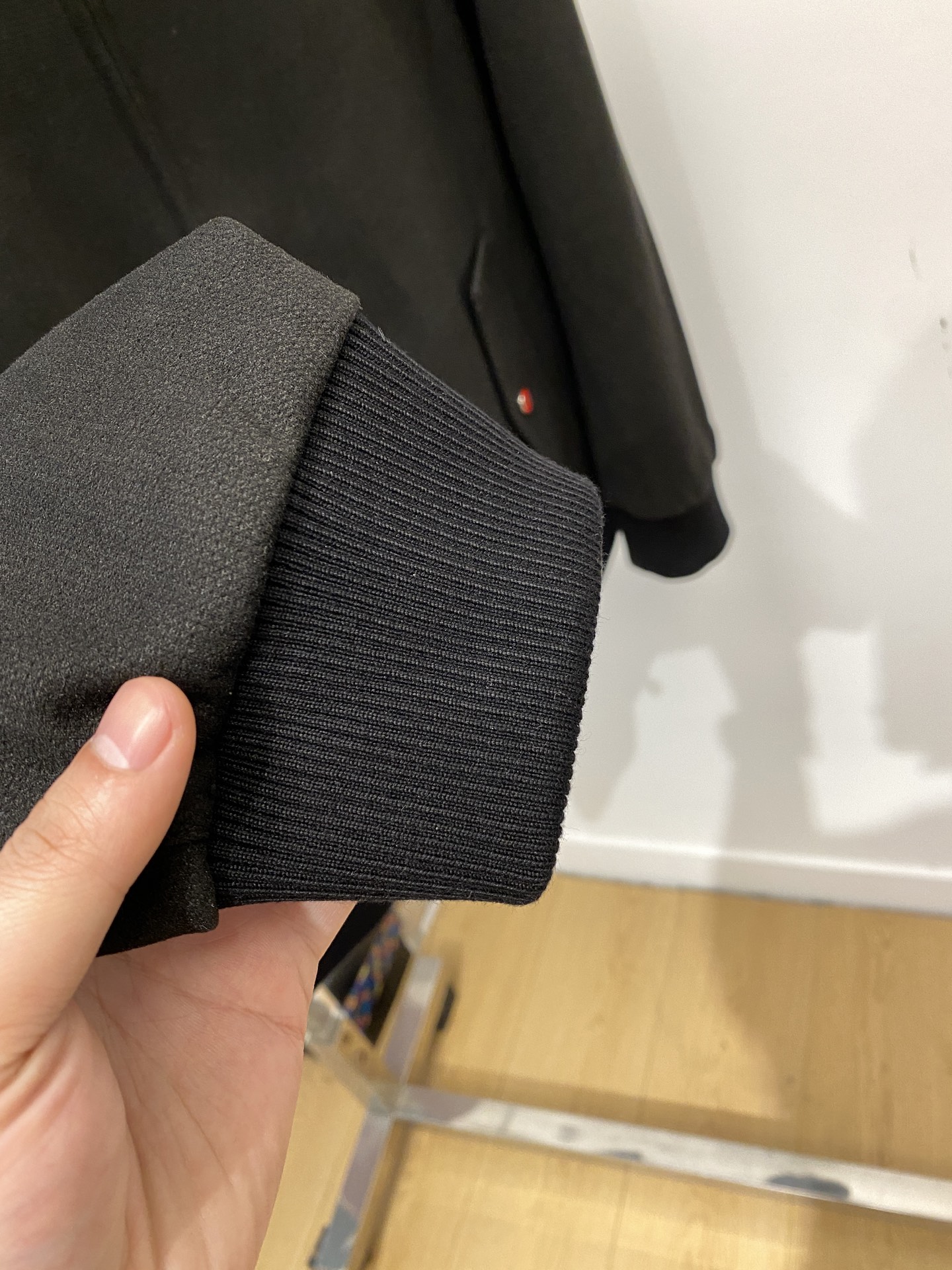 Kiton、2025新品夹克外套，时尚帅气，简约百搭款，原版五金辅料logo，定制原版面料，不仅挺括，保