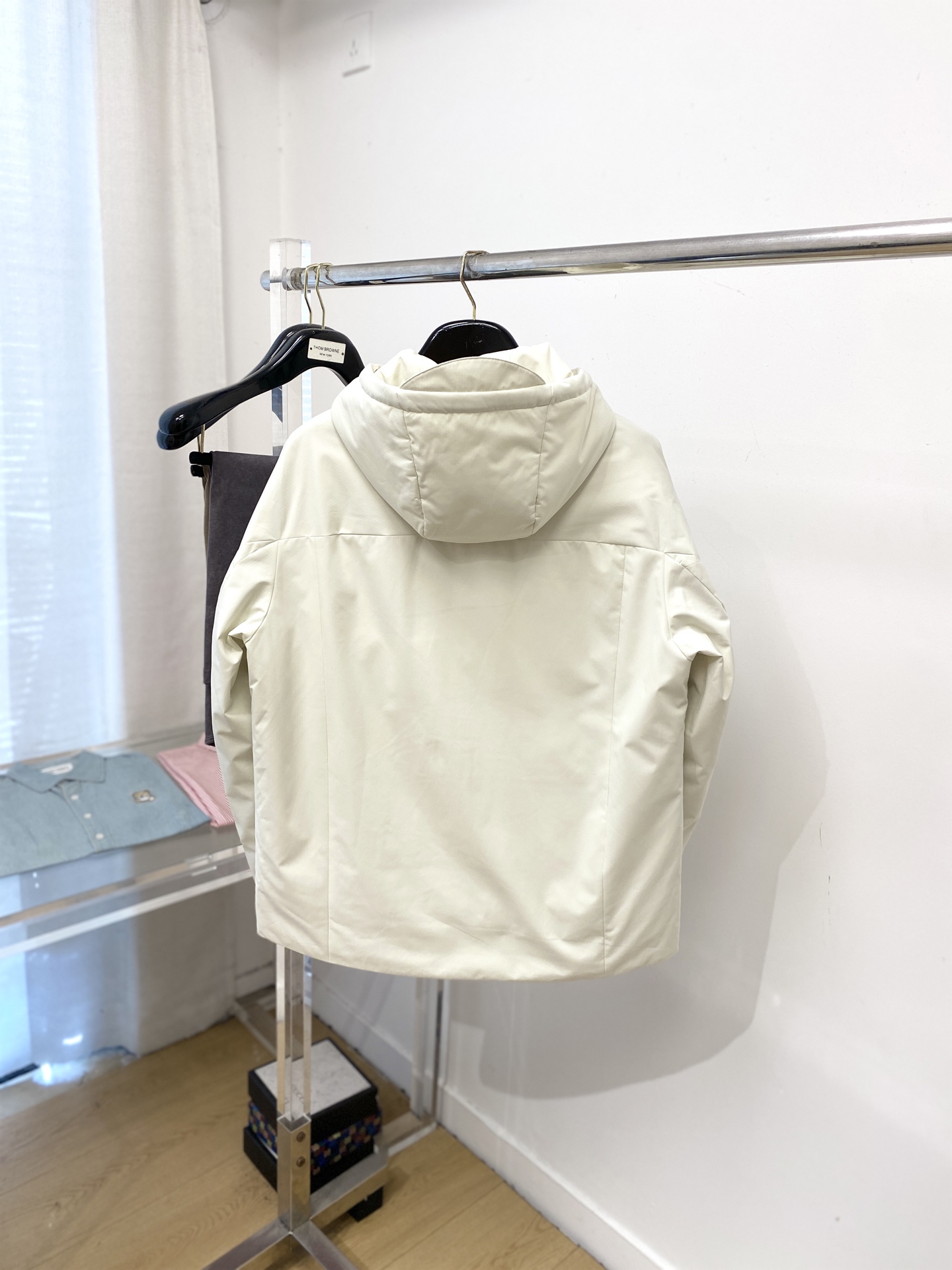 普拉达、2025最新款男士轻薄羽绒夹克外套、面料柔软舒适 ．上身版型超赞 ．拉链．辅料都是客供 、进口面