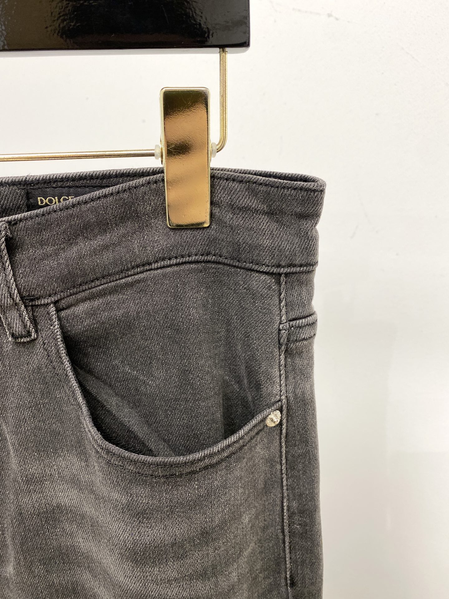 ￼ DG、2025最新品，专柜同步有售，原单狠货，水洗休闲牛仔裤，进口原版水洗弹力面料，舒适有弹性，原版