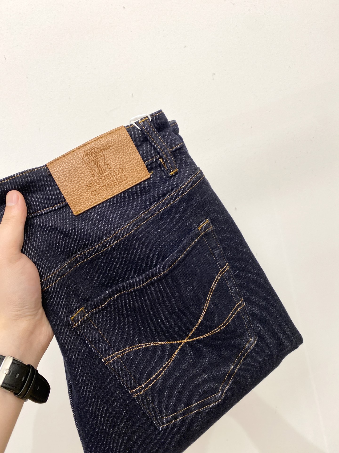 NO:596778,Brunello Cucinelli, 2025 latest products, available at counters simultaneously, original goods, washed casual jeans, imported original washed stretch fabrics, comfortable and elastic, original hardware accessories decorated with logo, super correct version, extremely high grade, counter quality, fashionable and stylish upper body, size 29-38, buy now,, brunello cucinelli, jeans, alexander wang19860909Brunello Cucinelli、2025最新品,专柜同步有售,原单狠货,水洗休闲牛仔裤,进口原版水洗弹力面料,舒适有弹性,原版五金辅料装饰logo,版型超正,档次极高,专柜品质,上身时尚有型,码数29-38 立即抢购,,brunello cucinelli,jeans,alexander wang,Men's clothing