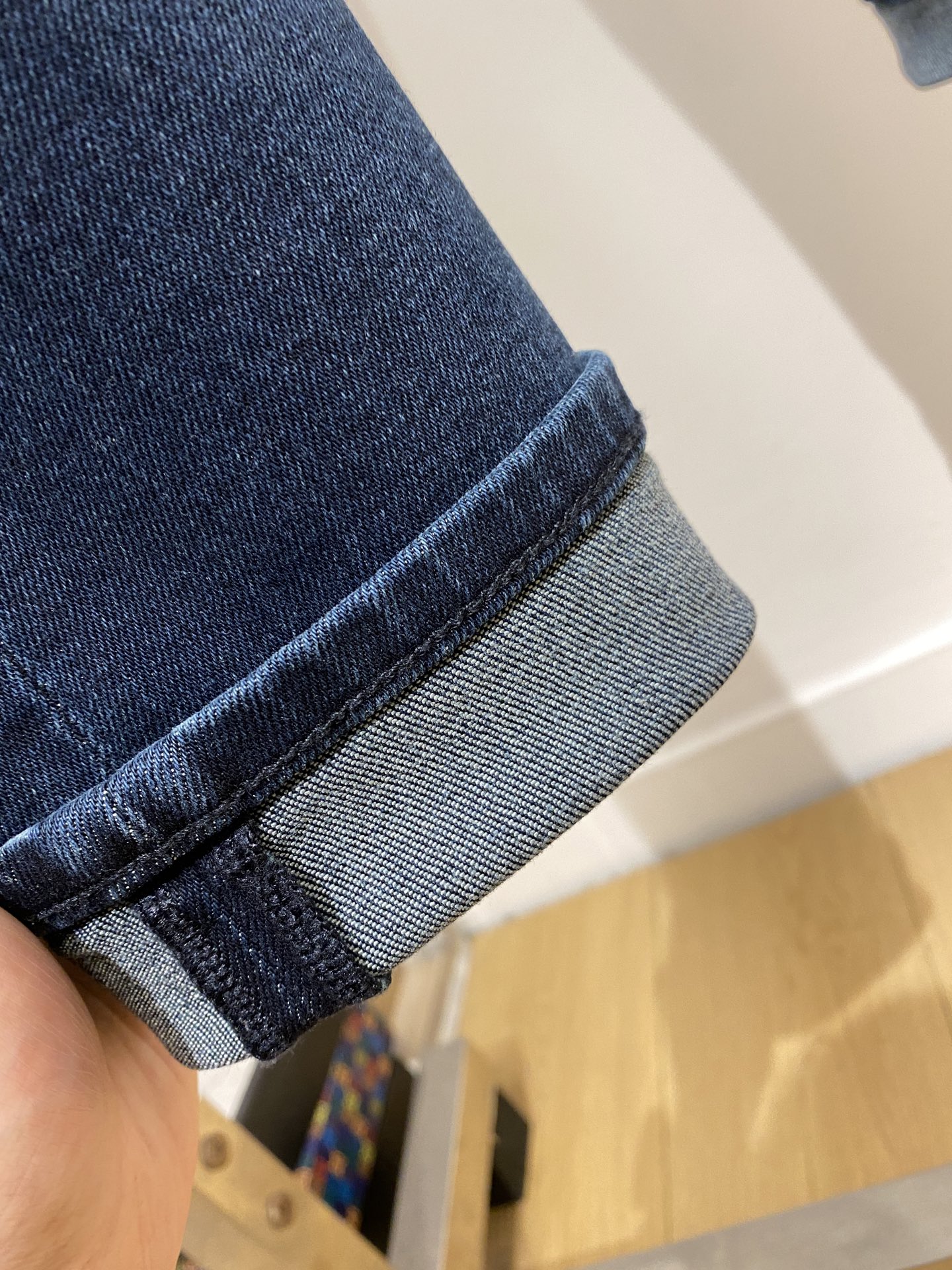 Kiton、2025最新品，专柜同步有售，原单狠货，水洗休闲牛仔裤，进口原版水洗弹力面料，舒适有弹性，原