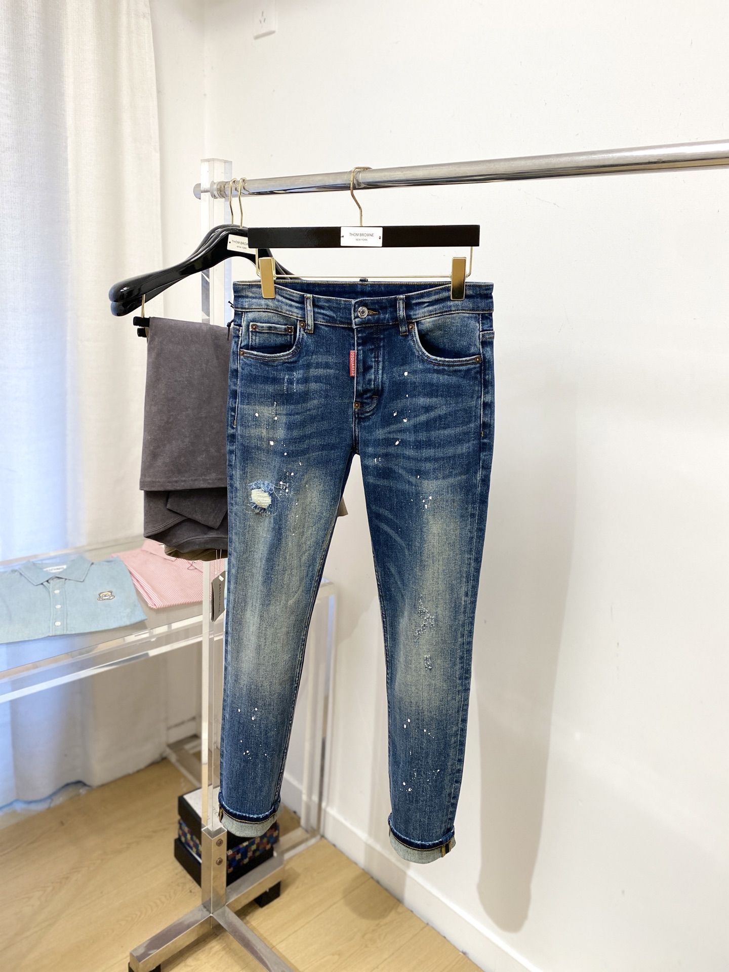 DSQUARED2、2025最新品，专柜同步有售，原单狠货，水洗休闲牛仔裤，进口原版水洗弹力面料，舒适有