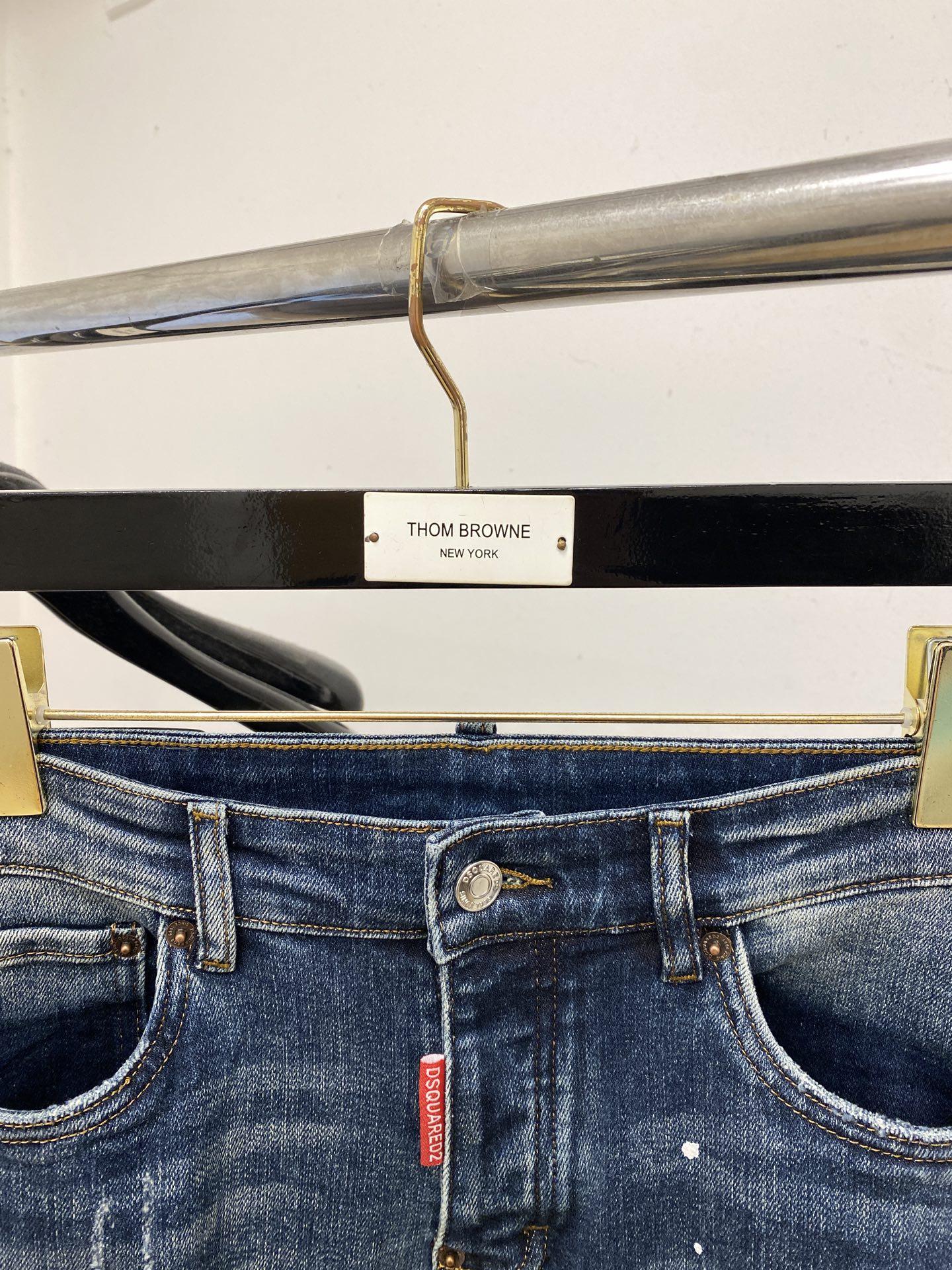 DSQUARED2、2025最新品，专柜同步有售，原单狠货，水洗休闲牛仔裤，进口原版水洗弹力面料，舒适有