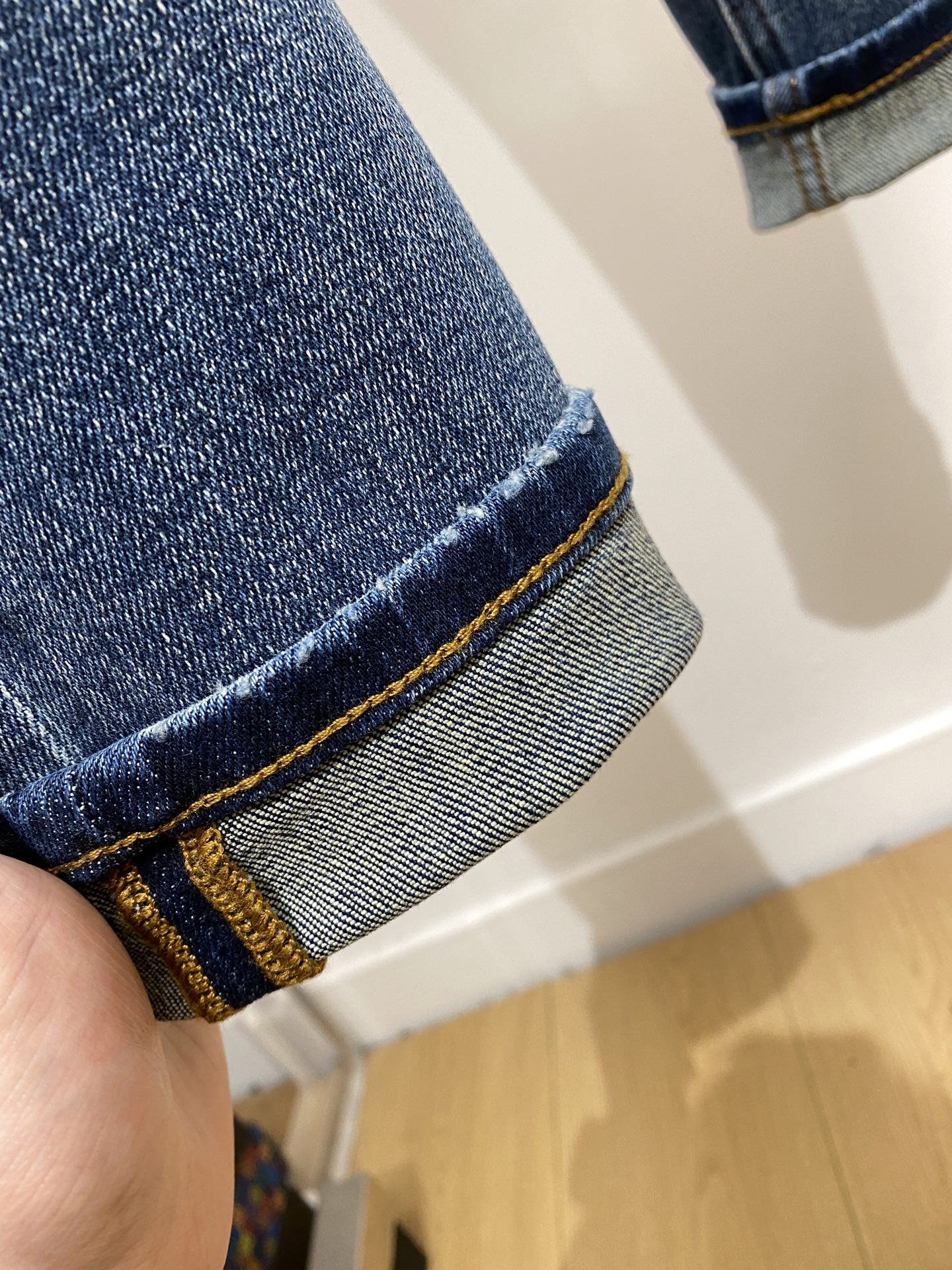 DSQUARED2、2025最新品，专柜同步有售，原单狠货，水洗休闲牛仔裤，进口原版水洗弹力面料，舒适有