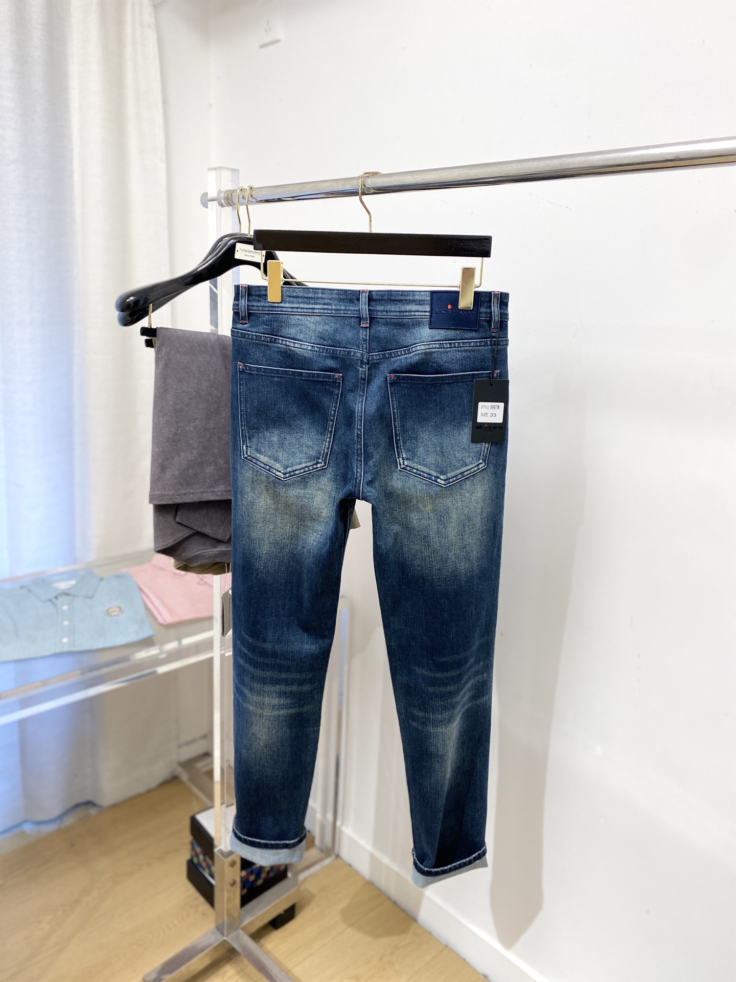 Kiton、2025最新品，专柜同步有售，原单狠货，水洗休闲牛仔裤，进口原版水洗弹力面料，舒适有弹性，原