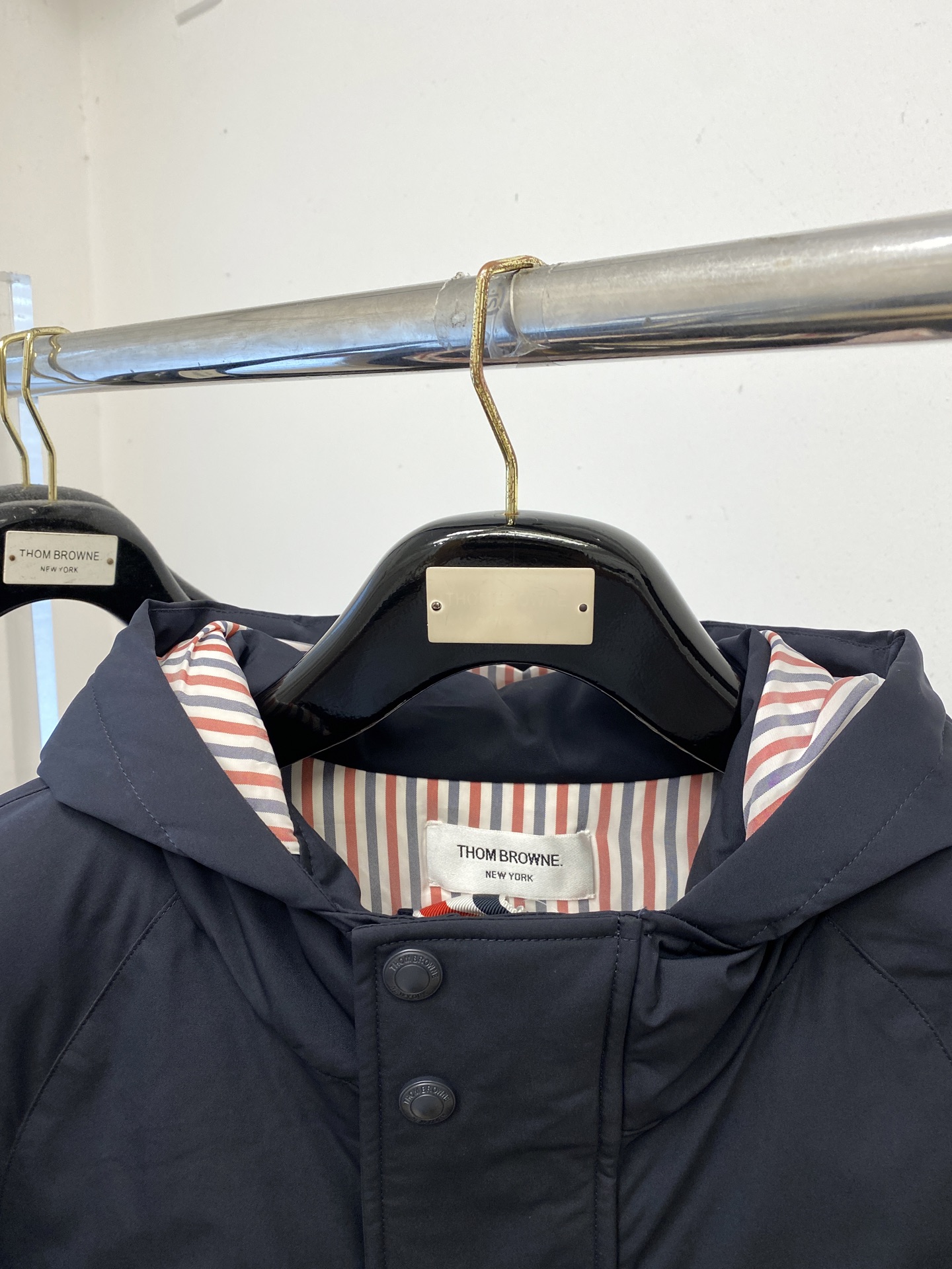 TB、2025最新款男士轻薄羽绒服、面料柔软舒适 ．上身版型超赞 ．拉链．辅料都是客供 、进口面料，轻便