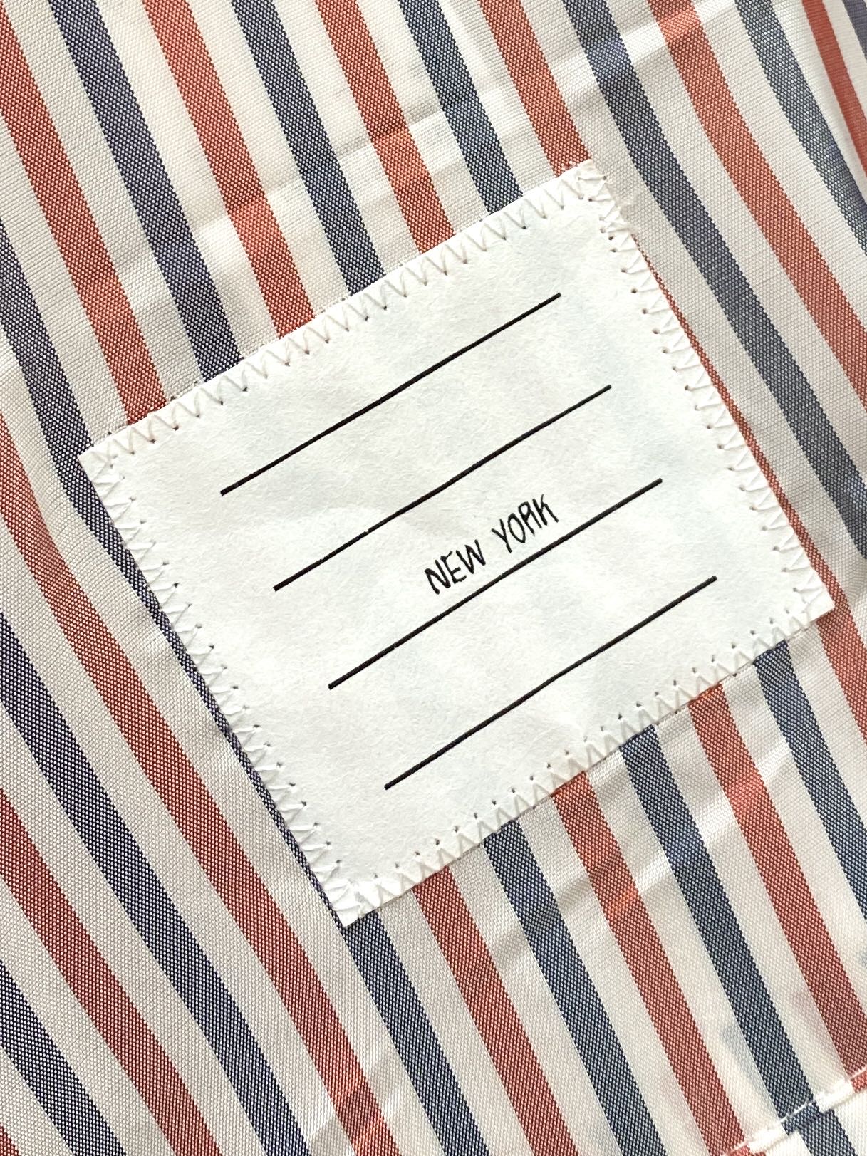 TB、2025最新款男士轻薄羽绒服、面料柔软舒适 ．上身版型超赞 ．拉链．辅料都是客供 、进口面料，轻便