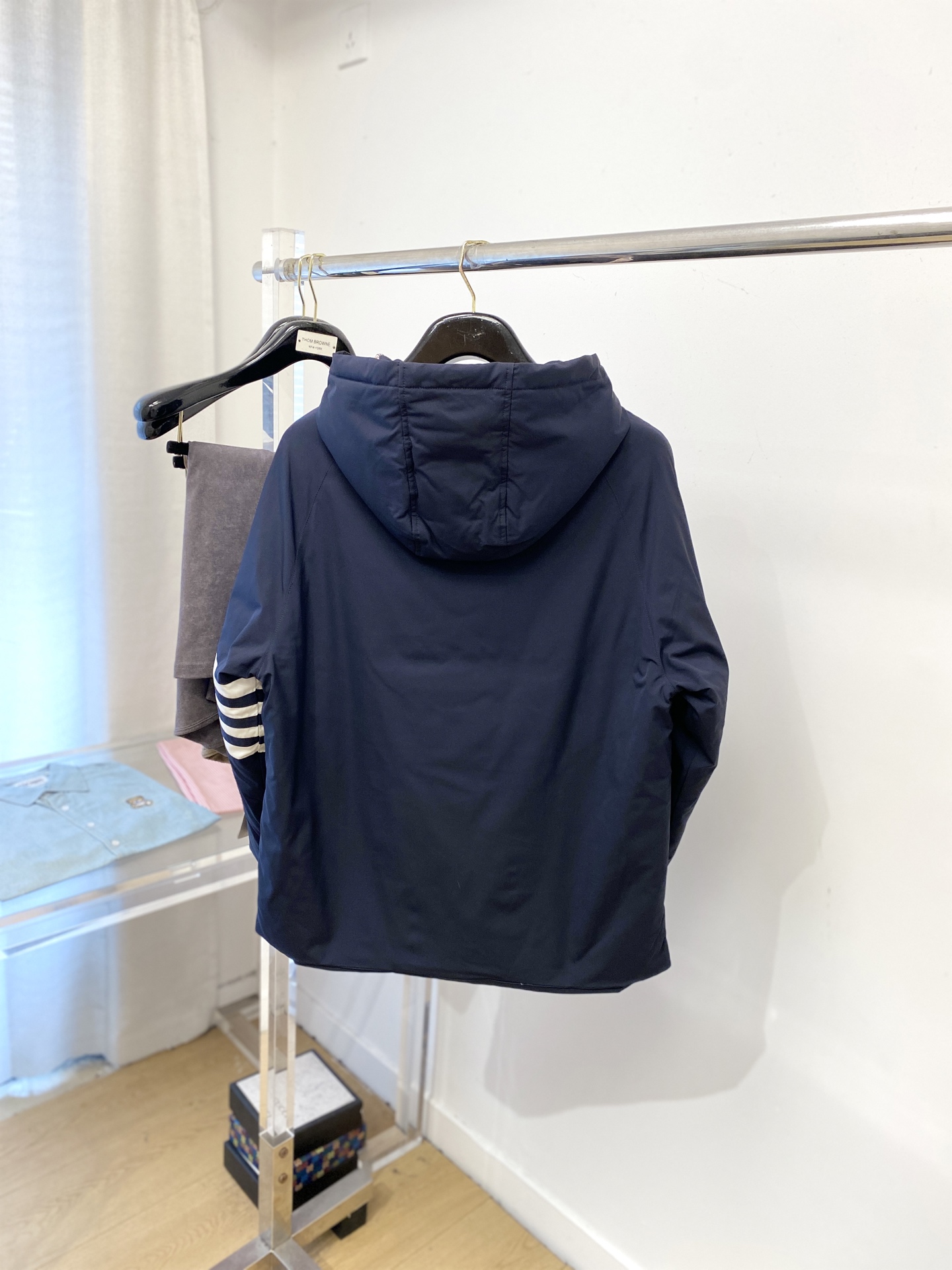 TB、2025最新款男士轻薄羽绒服、面料柔软舒适 ．上身版型超赞 ．拉链．辅料都是客供 、进口面料，轻便