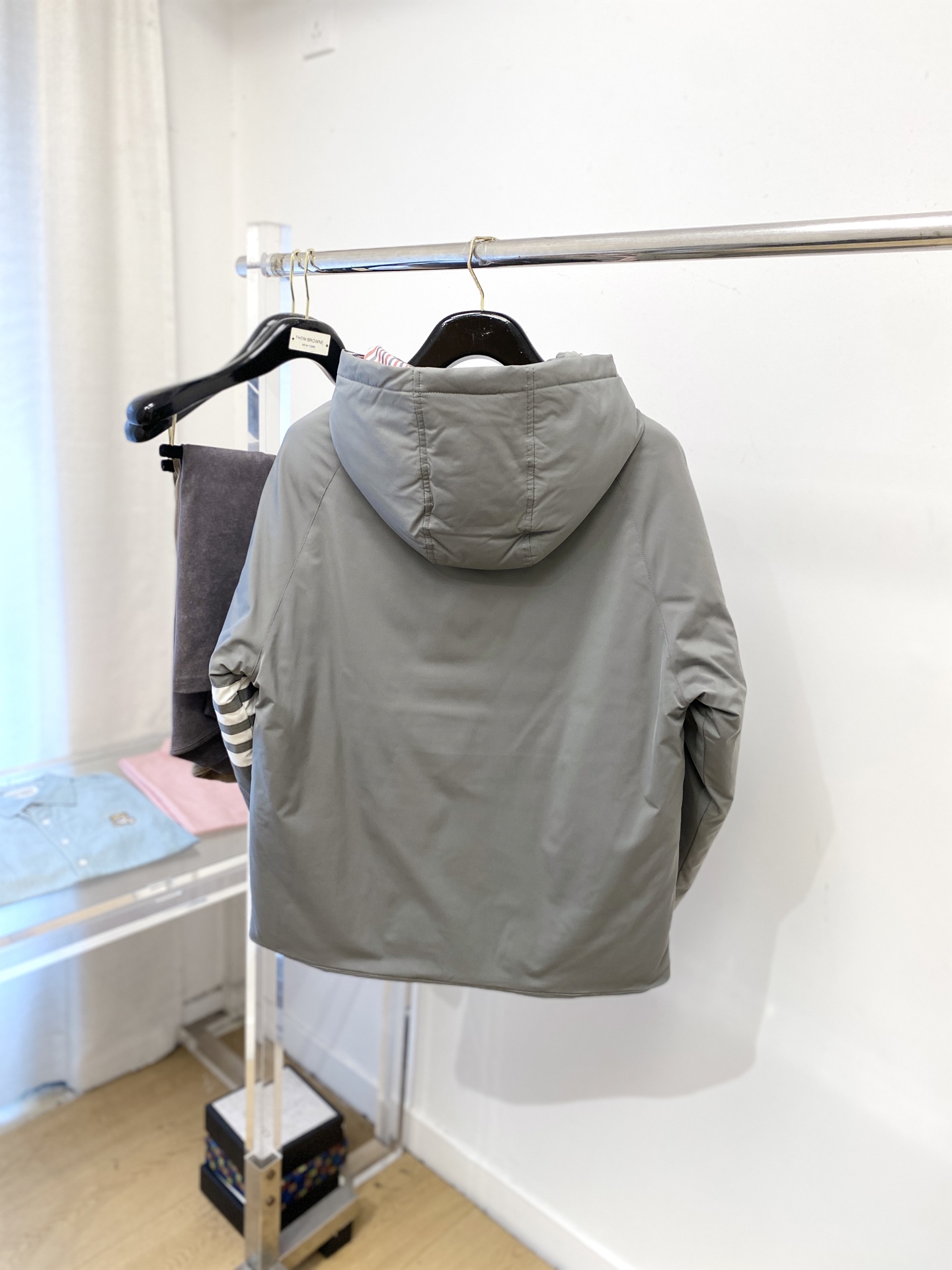 TB、2025最新款男士轻薄羽绒服、面料柔软舒适 ．上身版型超赞 ．拉链．辅料都是客供 、进口面料，轻便