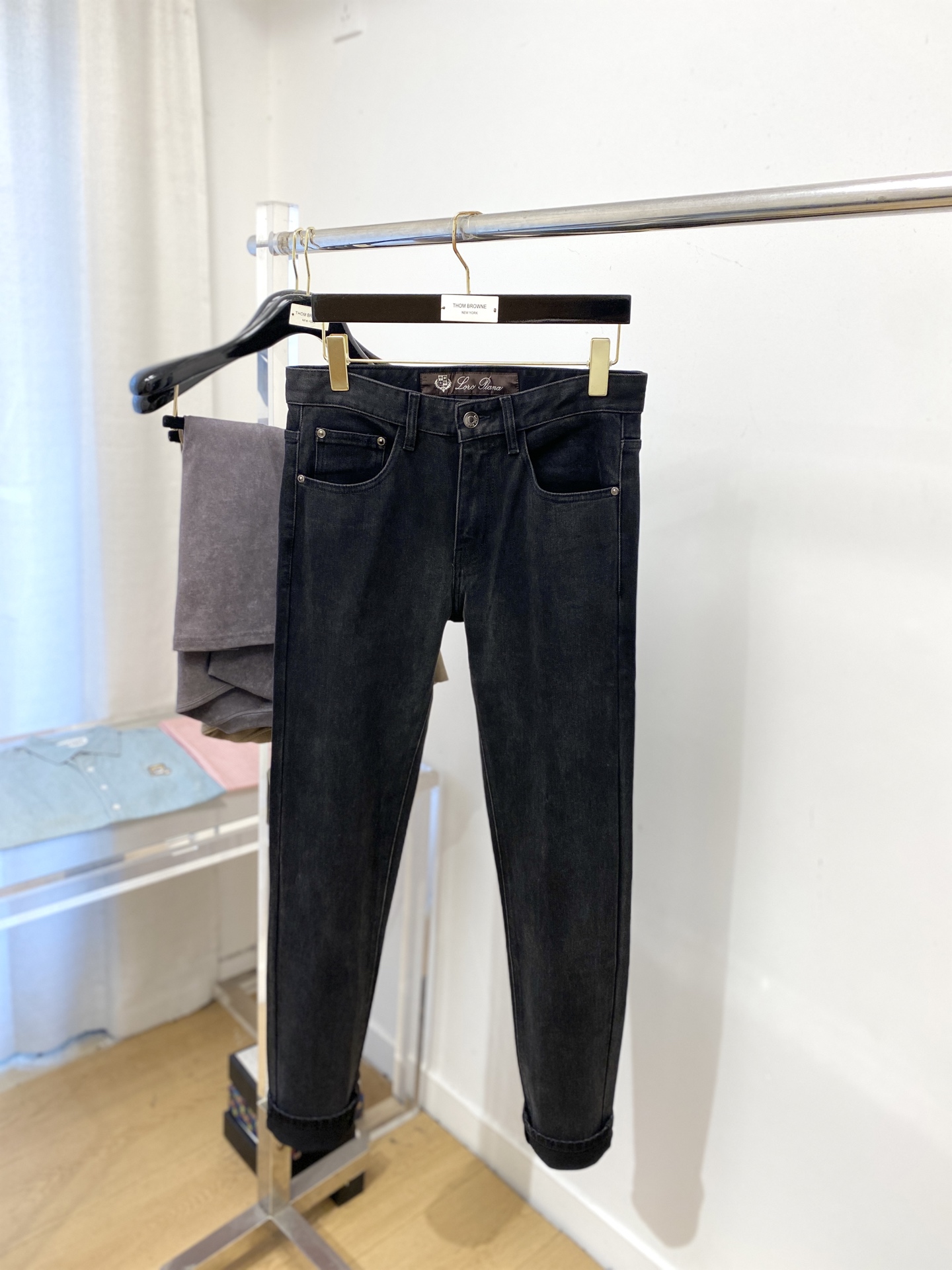 lP🆕、2025最新品，专柜同步有售，原单狠货，水洗休闲牛仔裤，进口原版水洗弹力面料，舒适有弹性，原版五