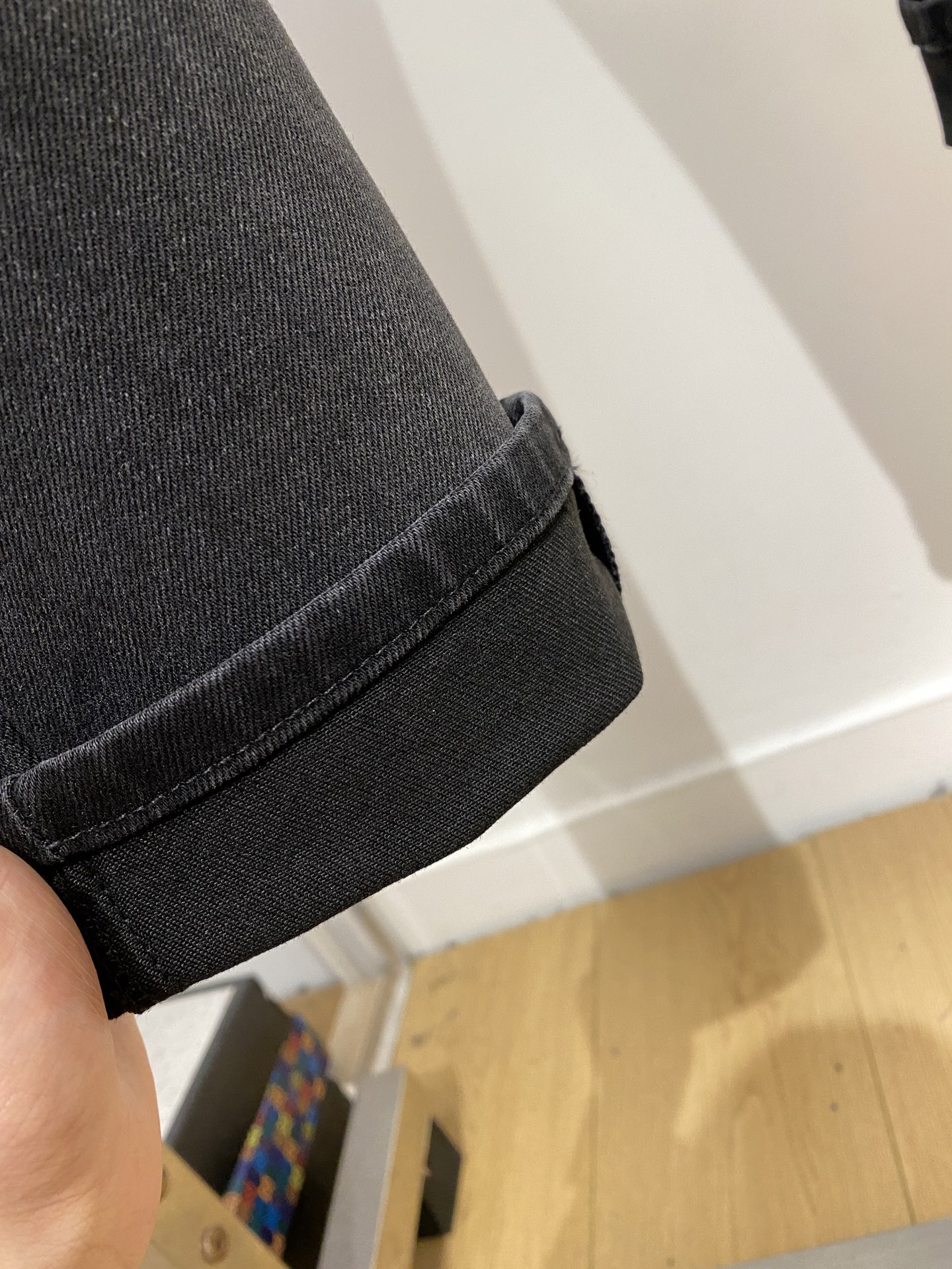 lP🆕、2025最新品，专柜同步有售，原单狠货，水洗休闲牛仔裤，进口原版水洗弹力面料，舒适有弹性，原版五