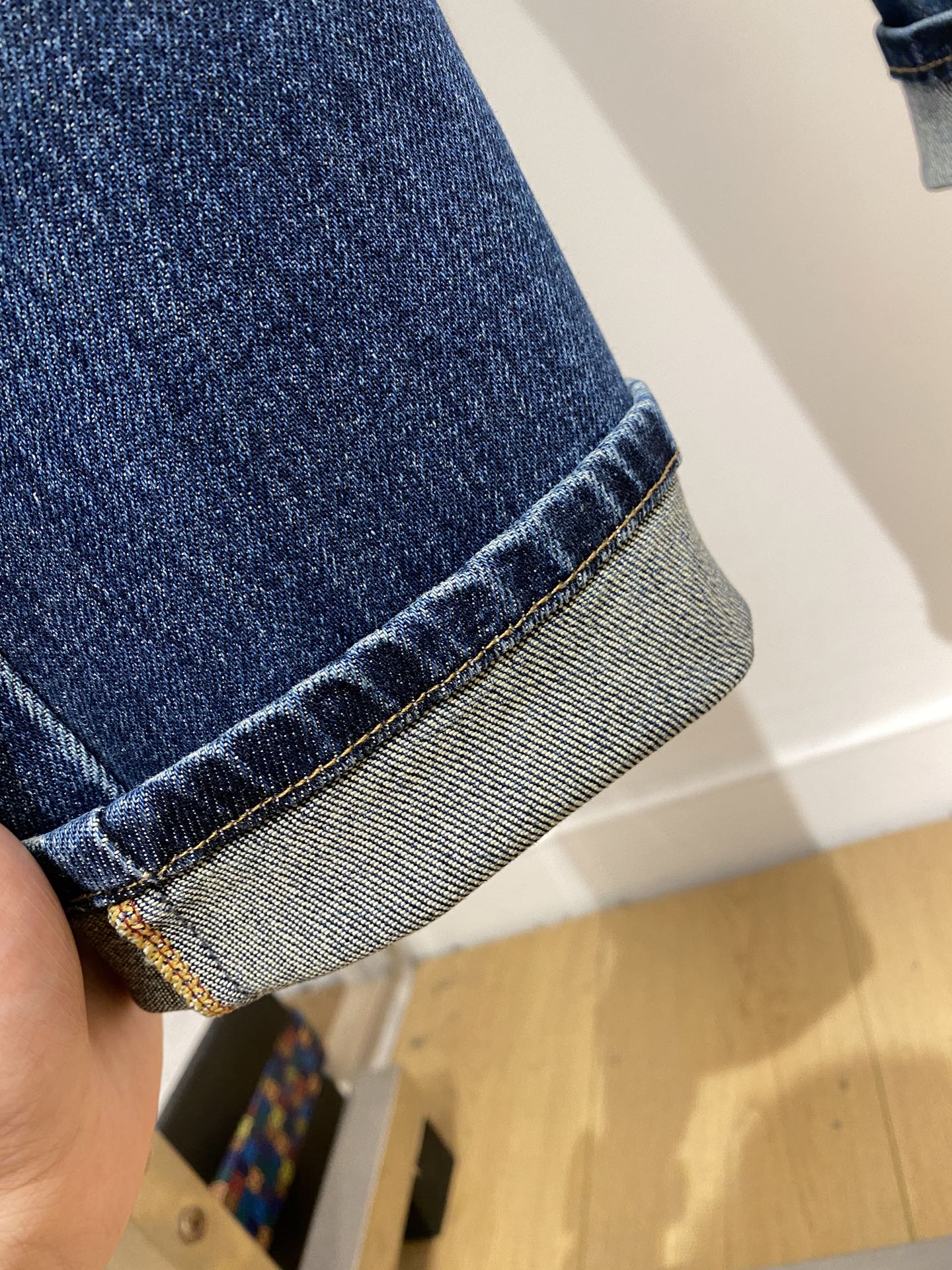 阿玛尼、2025最新品，专柜同步有售，原单狠货，水洗休闲牛仔裤，进口原版水洗弹力面料，舒适有弹性，原版五