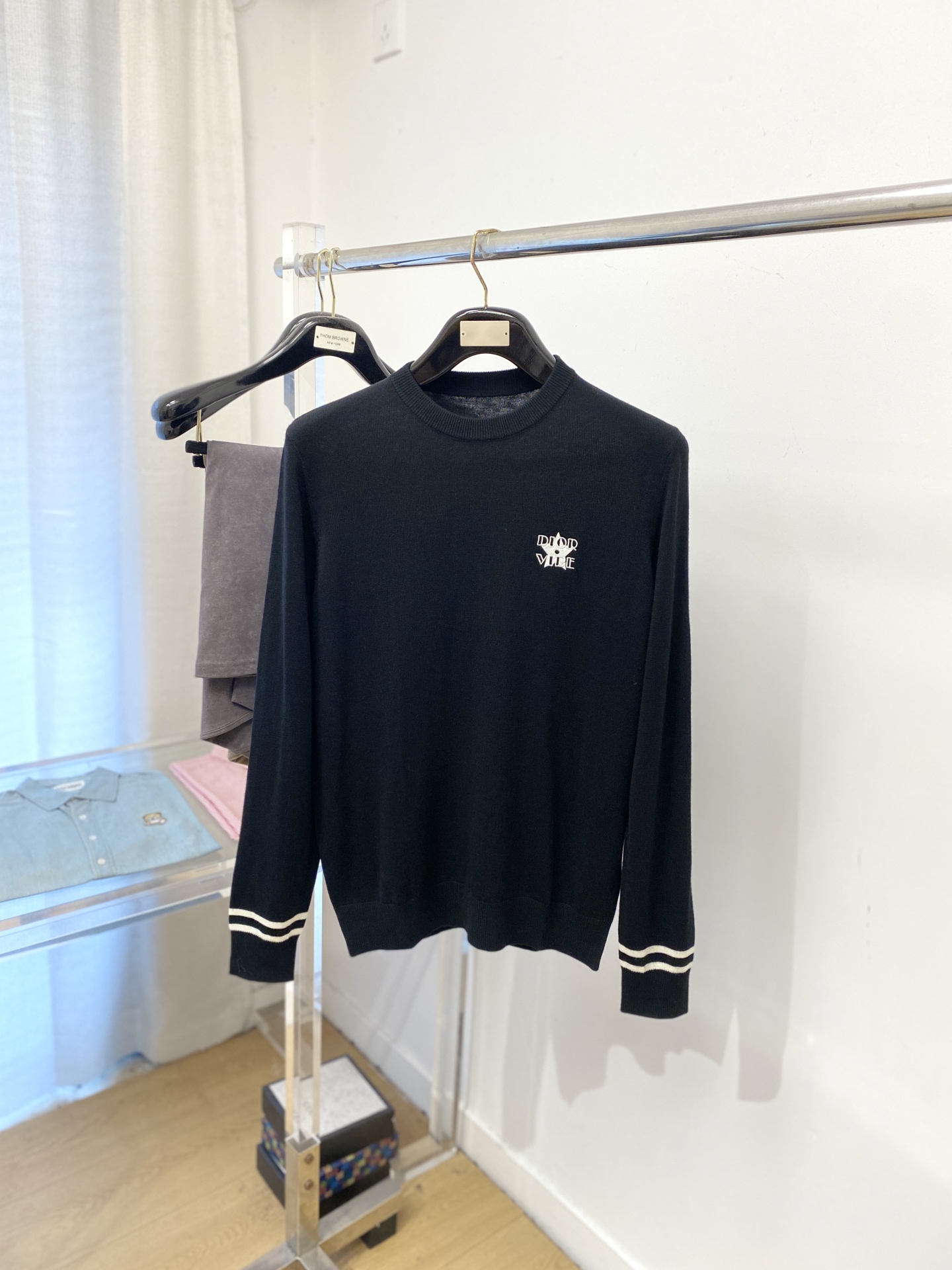 迪奥、2025新品羊毛衣衣 具有手感细腻柔软，可直接与肌肤接触，让暖心的纱线变化出细腻的质感，顶级工艺极