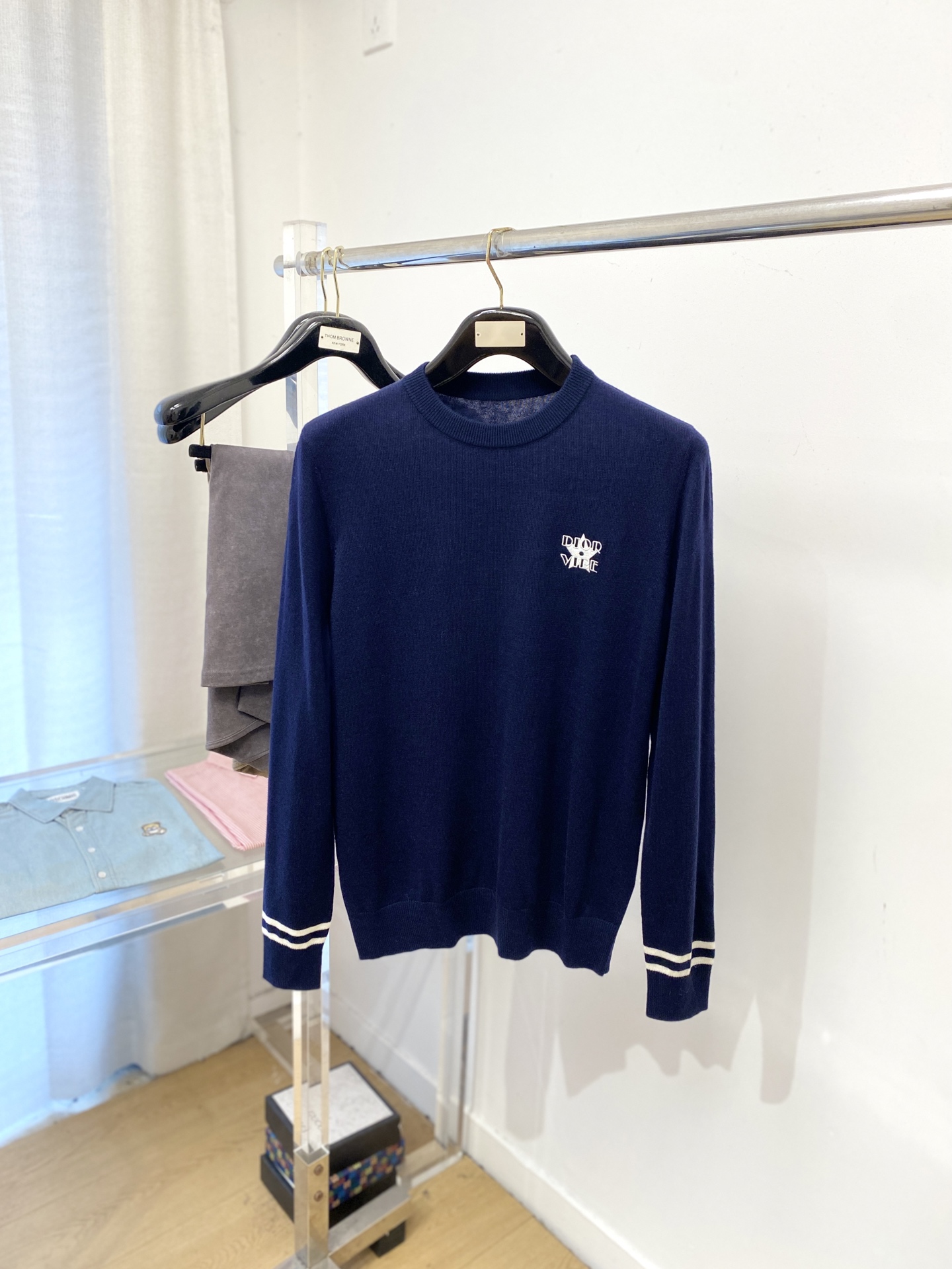 迪奥、2025新品羊毛衣衣 具有手感细腻柔软，可直接与肌肤接触，让暖心的纱线变化出细腻的质感，顶级工艺极