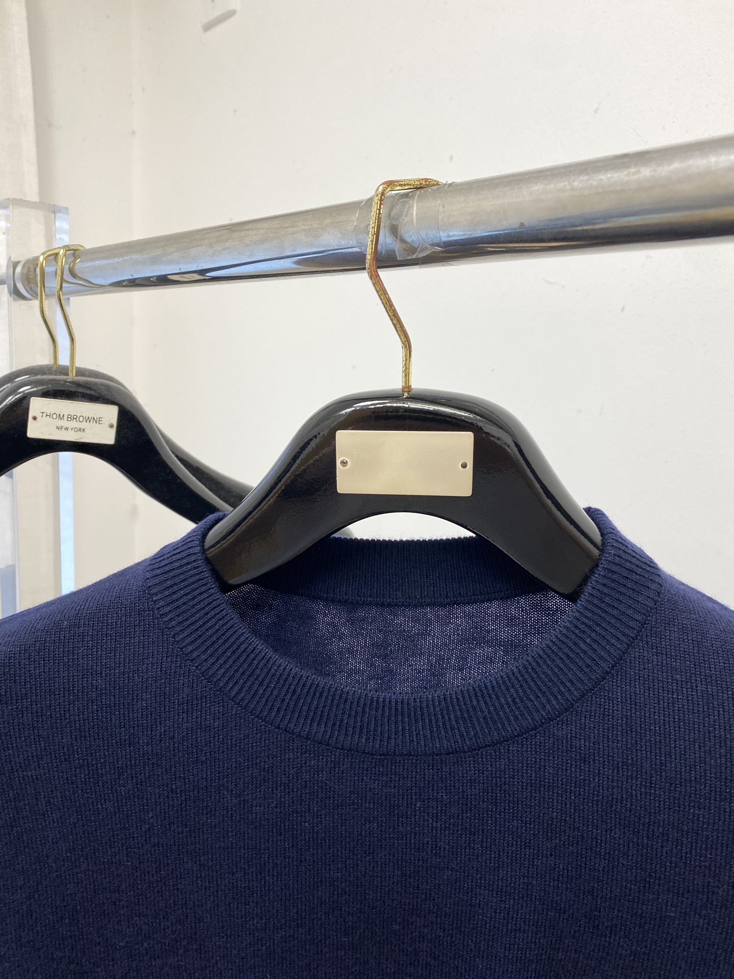 迪奥、2025新品羊毛衣衣 具有手感细腻柔软，可直接与肌肤接触，让暖心的纱线变化出细腻的质感，顶级工艺极