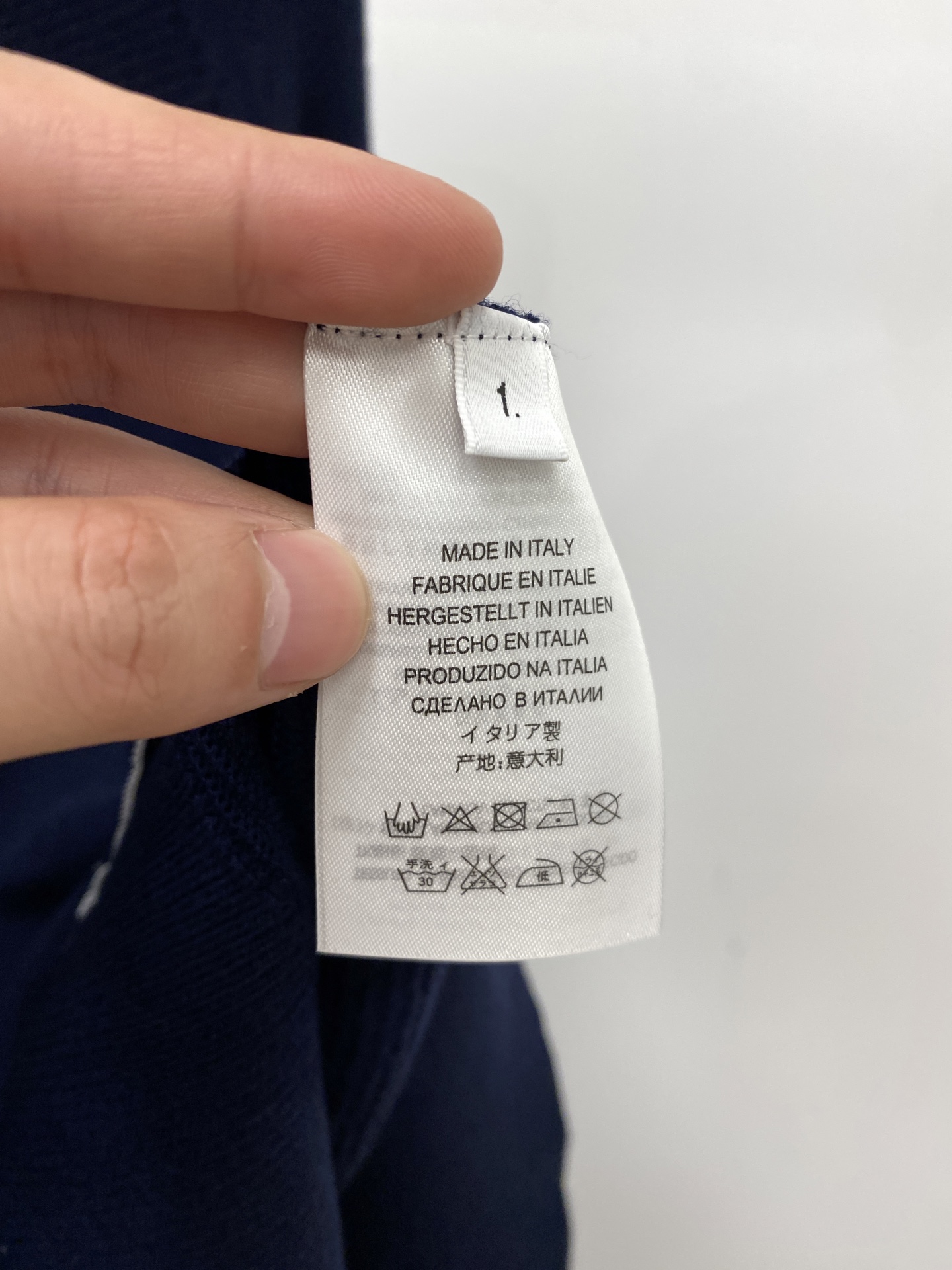 TB、2025新品羊毛衣衣 具有手感细腻柔软，可直接与肌肤接触，让暖心的纱线变化出细腻的质感，顶级工艺极