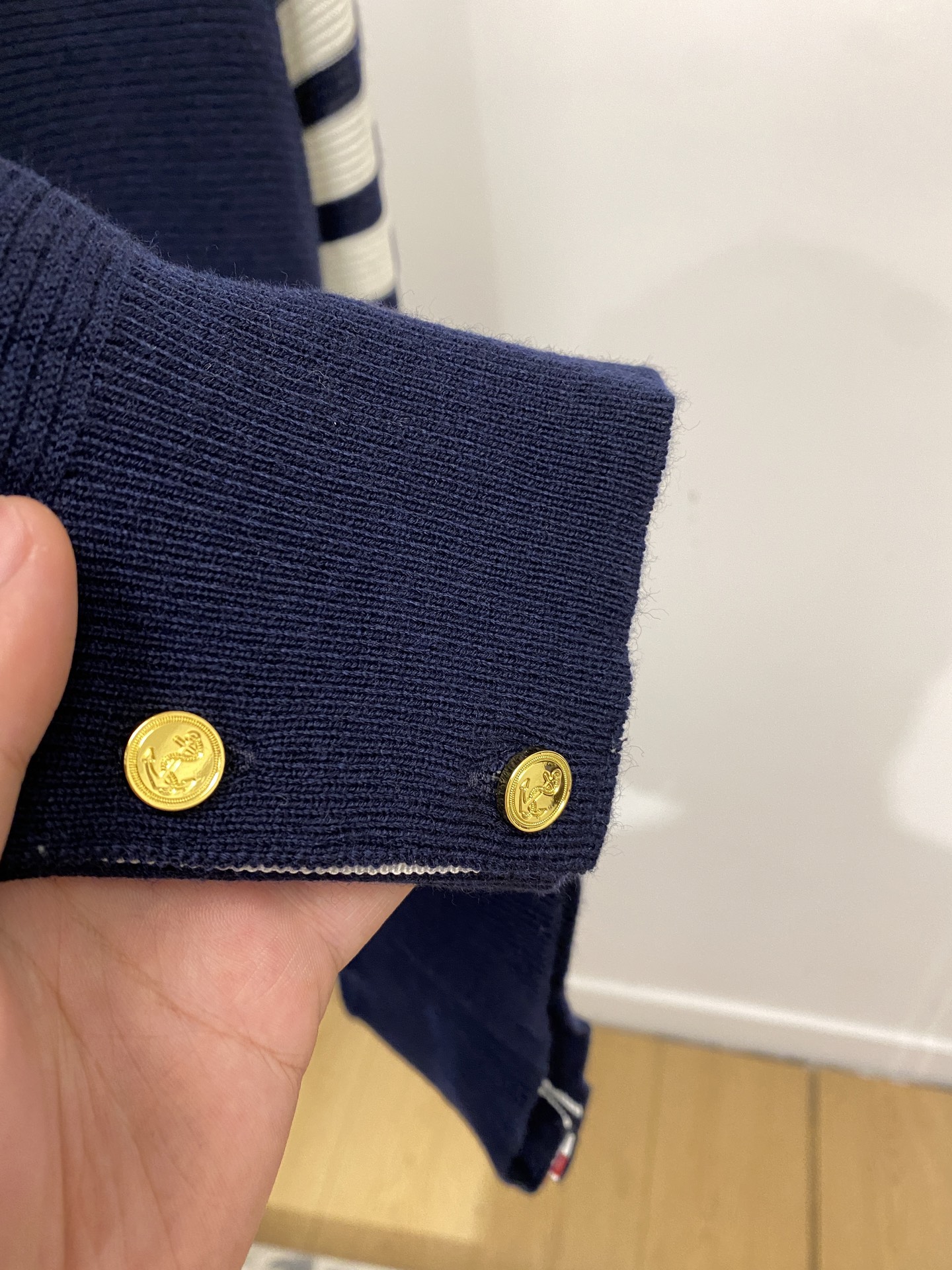 TB、2025新品羊毛衣衣 具有手感细腻柔软，可直接与肌肤接触，让暖心的纱线变化出细腻的质感，顶级工艺极